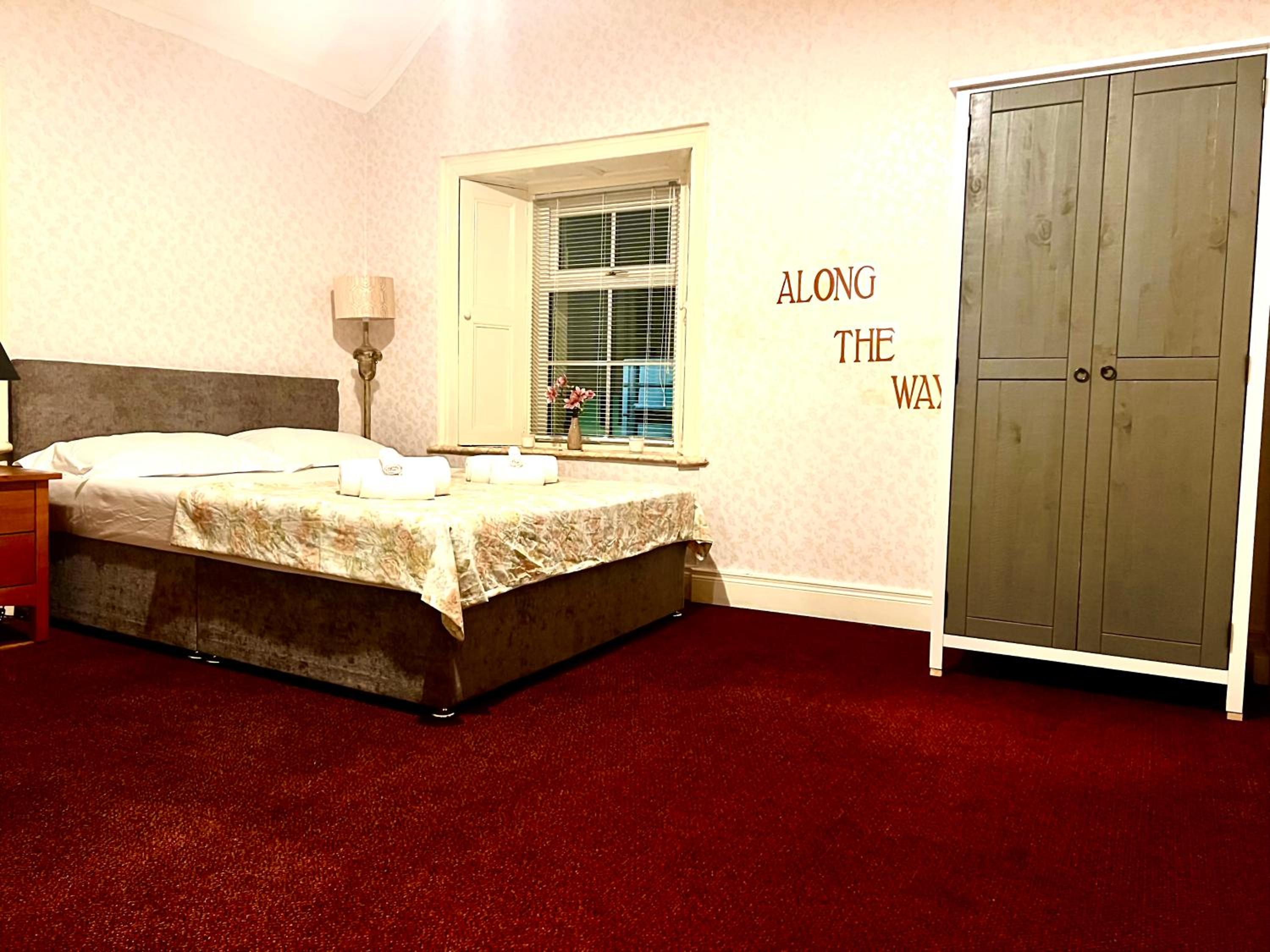 Classic Quadruple Room photo 2
