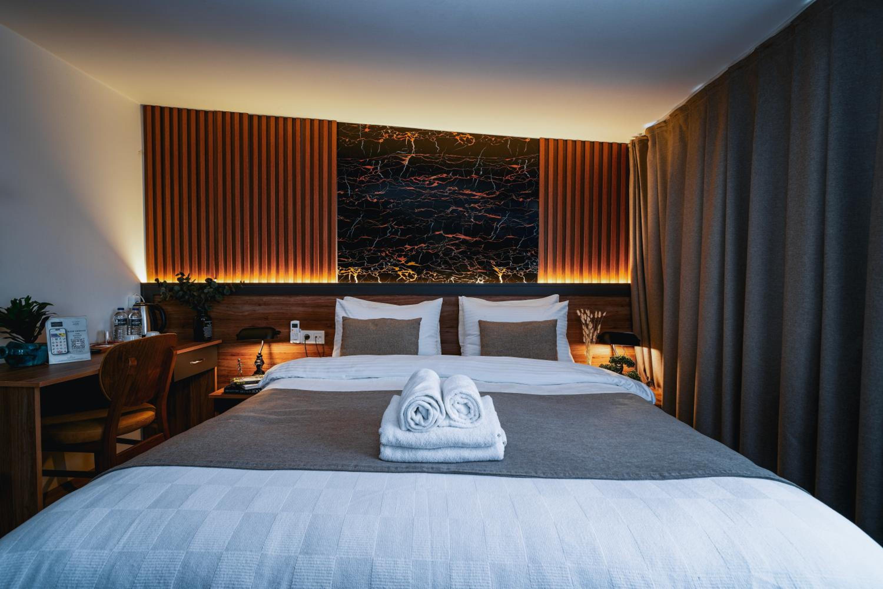 Deluxe Double Room with Sea View photo 2