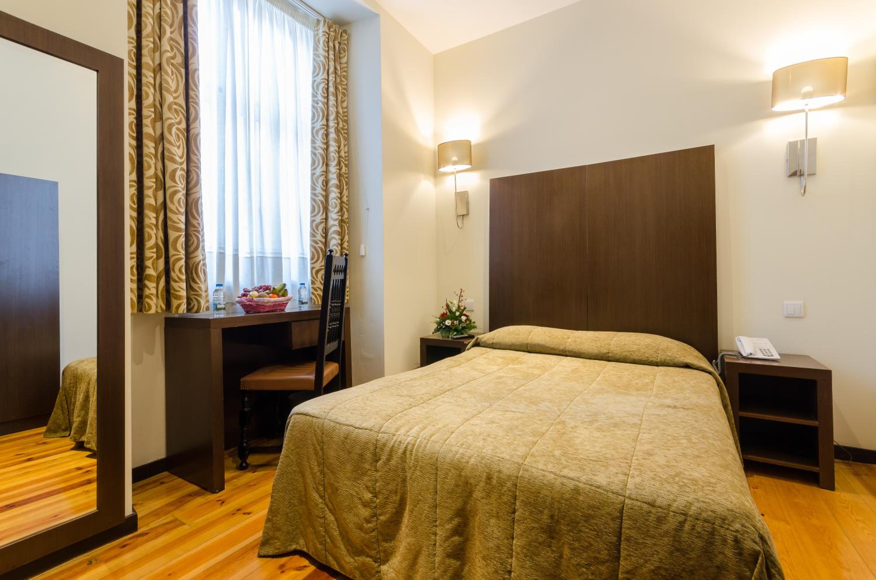 Double Room - Photo 3