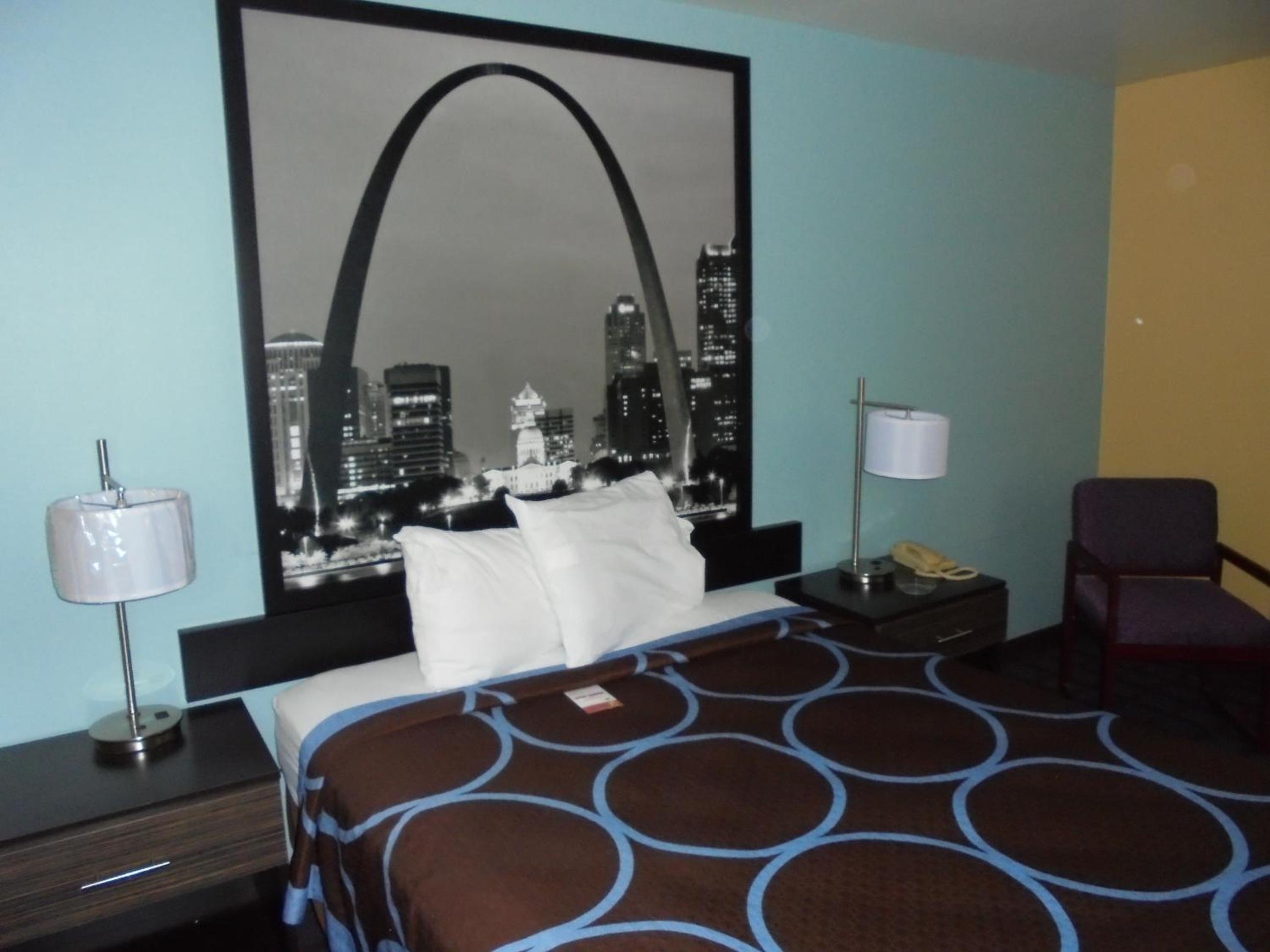 King Room - Non-Smoking - Photo 1