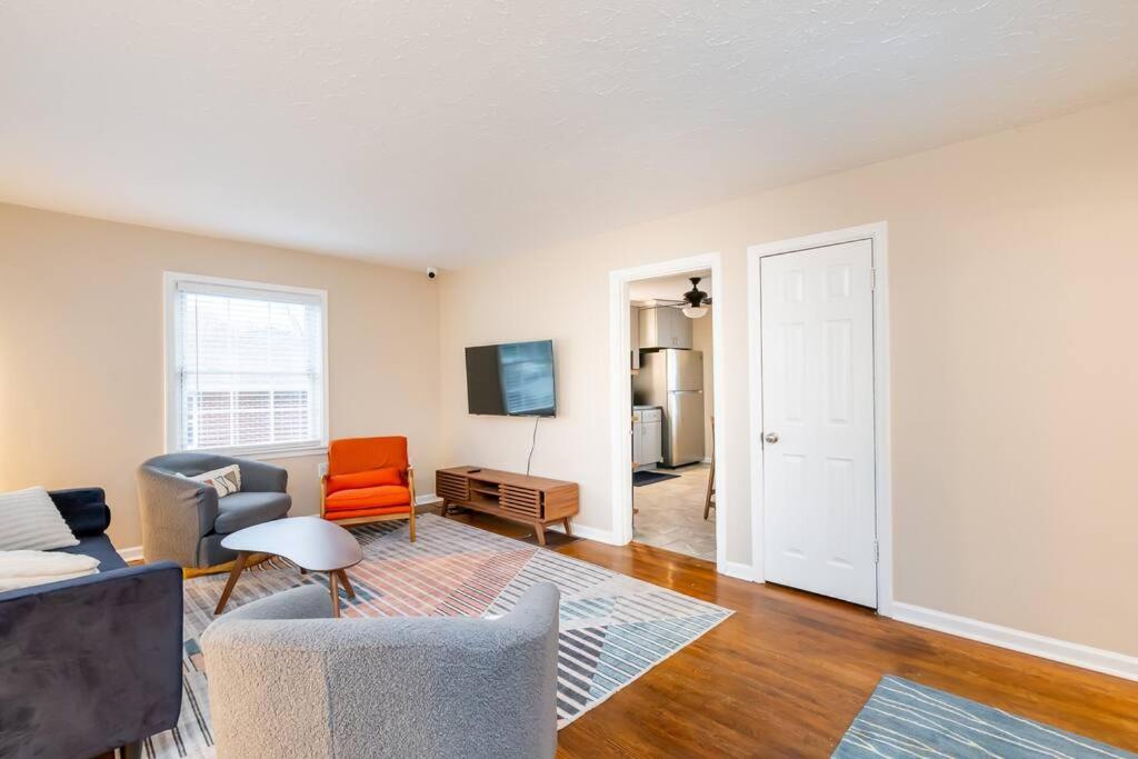 One-Bedroom House photo 2