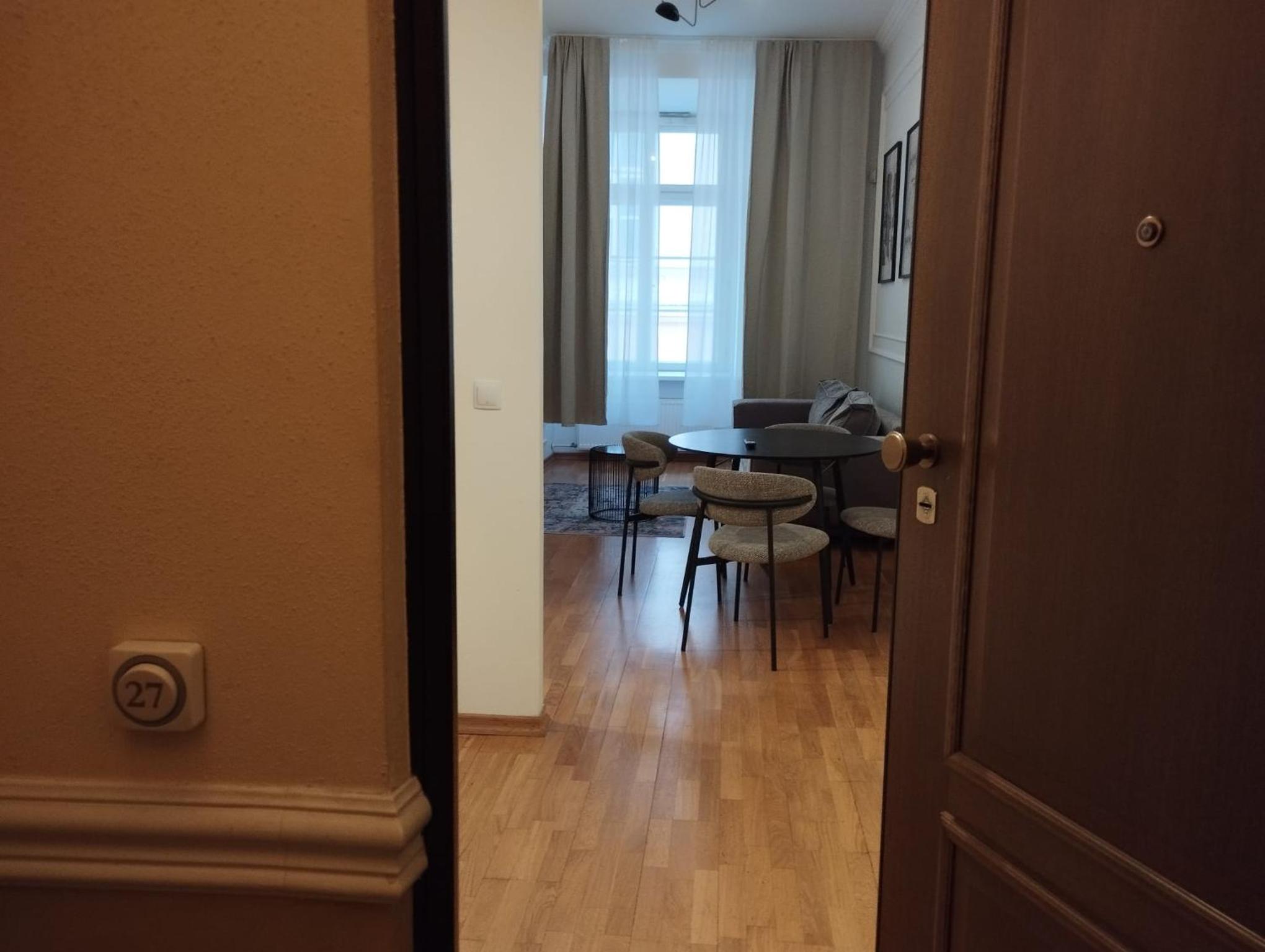 One-Bedroom Apartment. Parnu mnt 32 photo 1