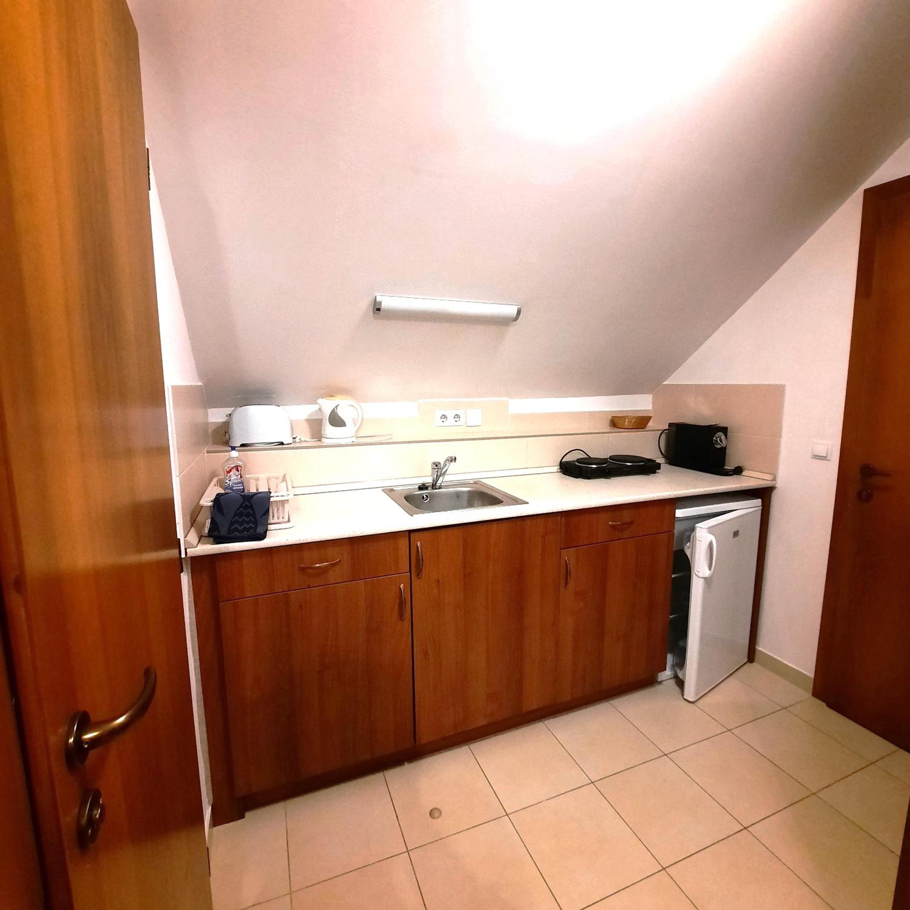 One-Bedroom Apartment - Photo 35