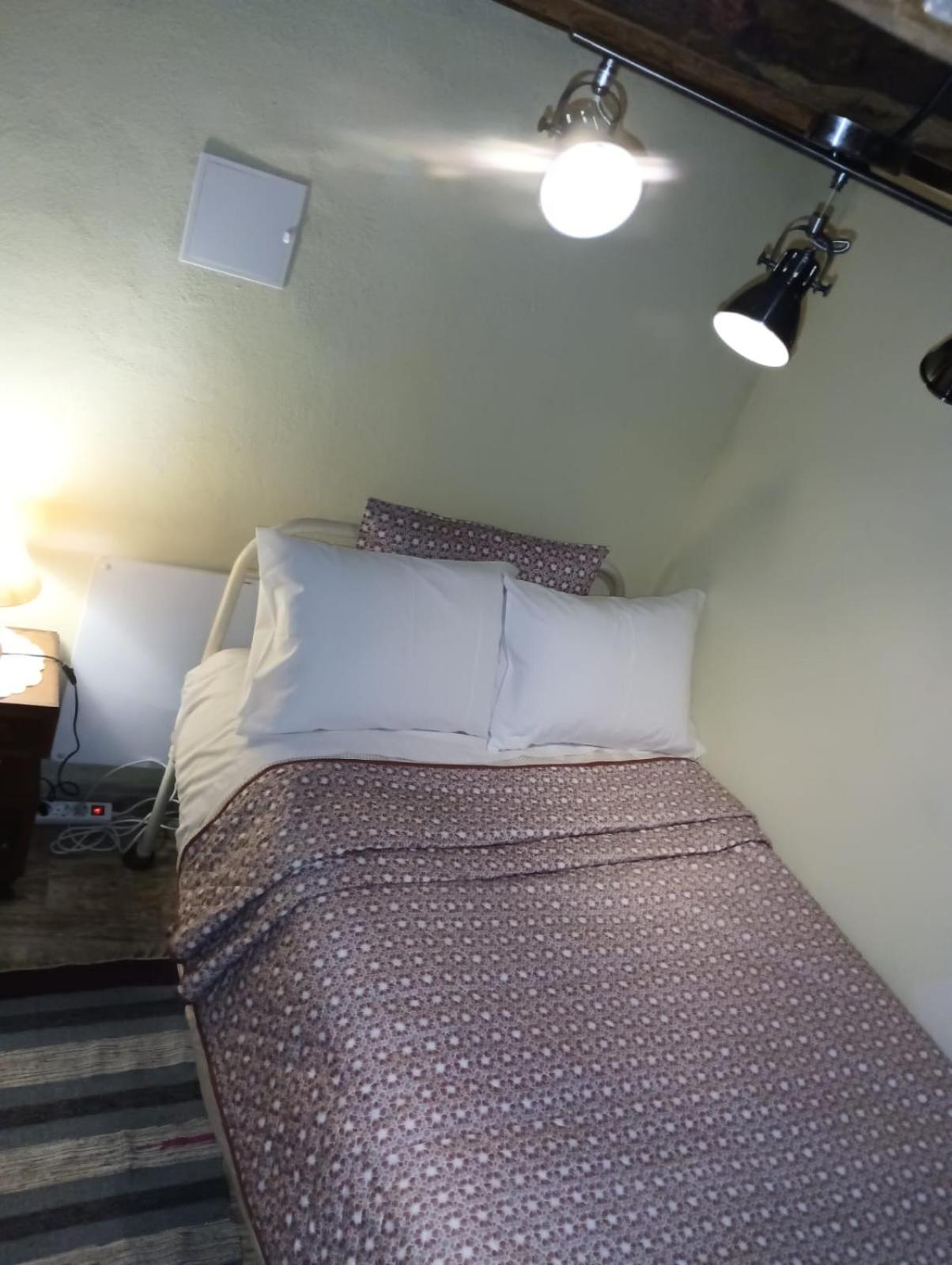 One-Bedroom House photo 1