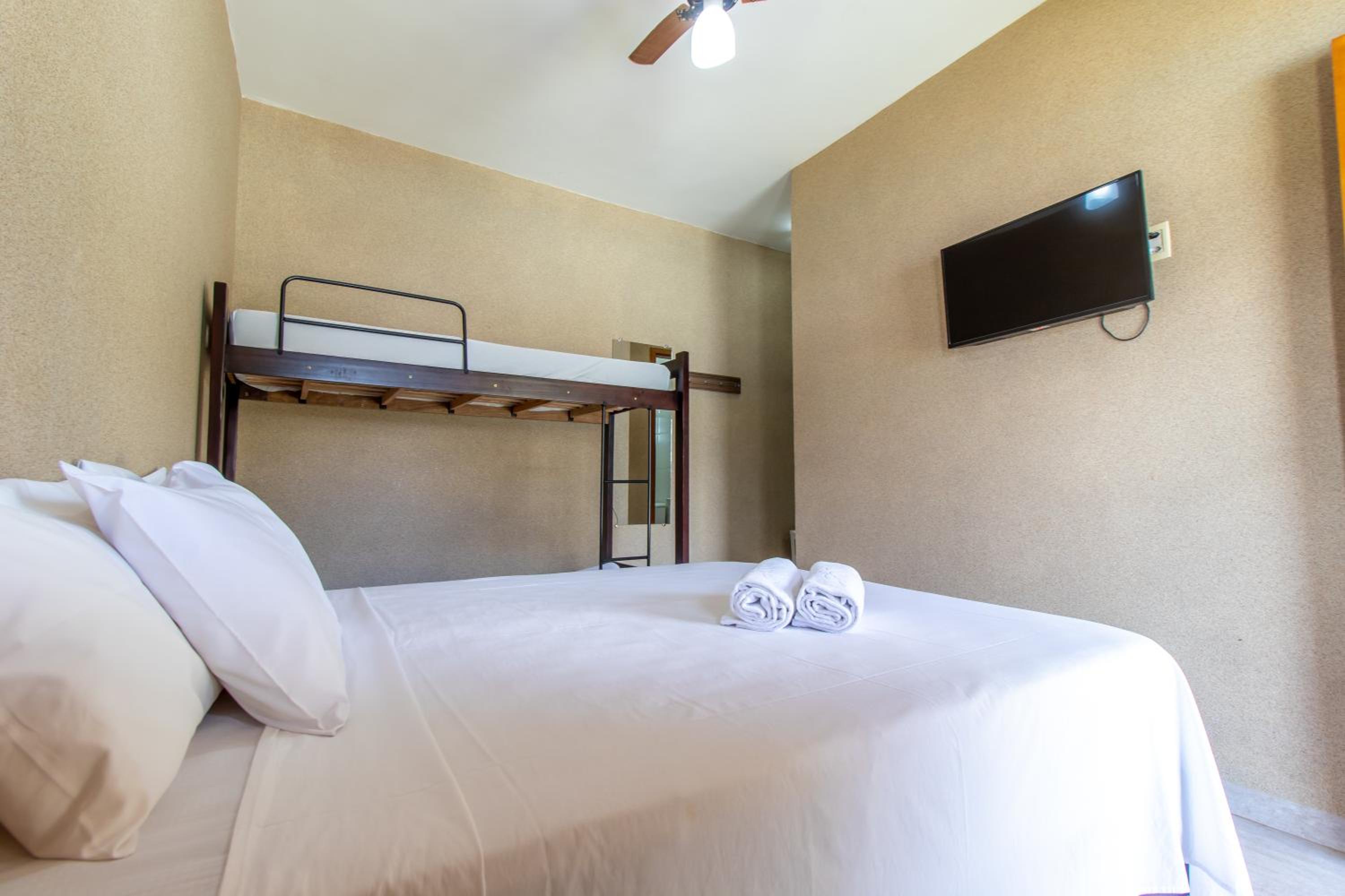 Economy Quadruple Room photo 1