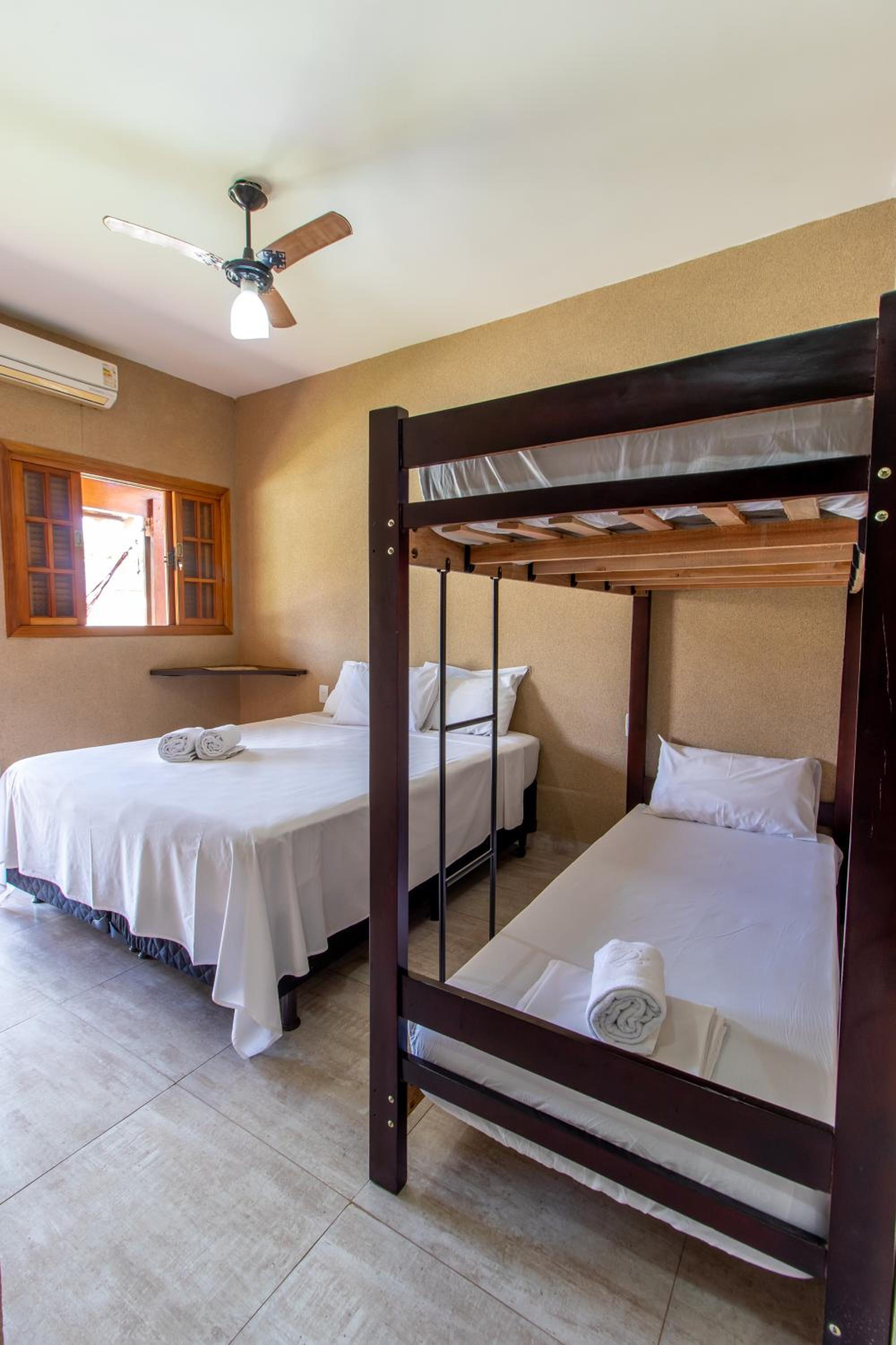 Economy Quadruple Room photo 3
