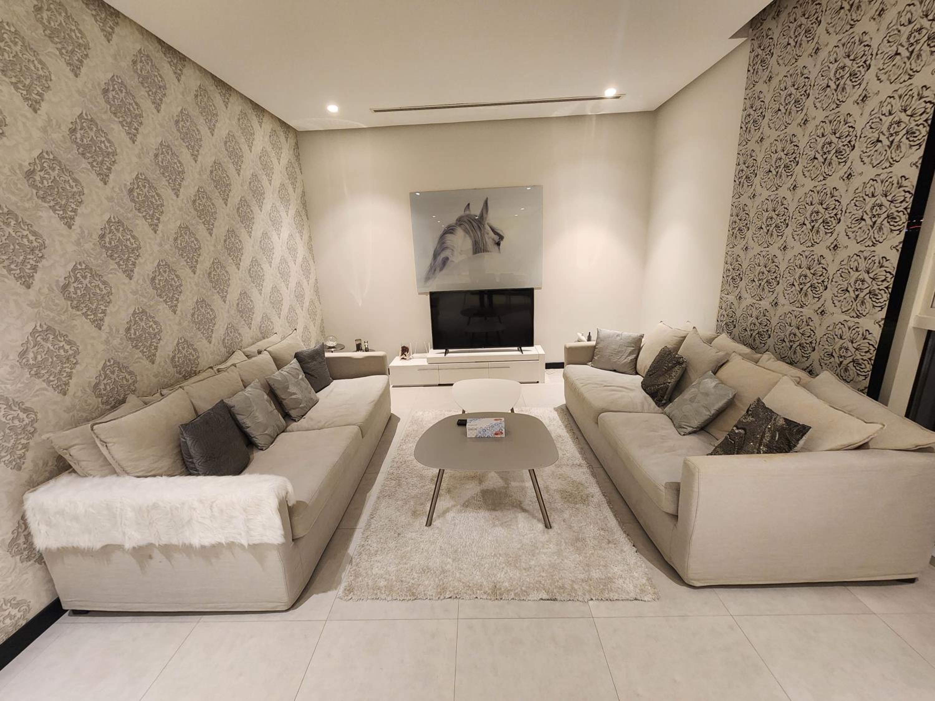 Three-Bedroom Premium Apartment with Balcony photo 1