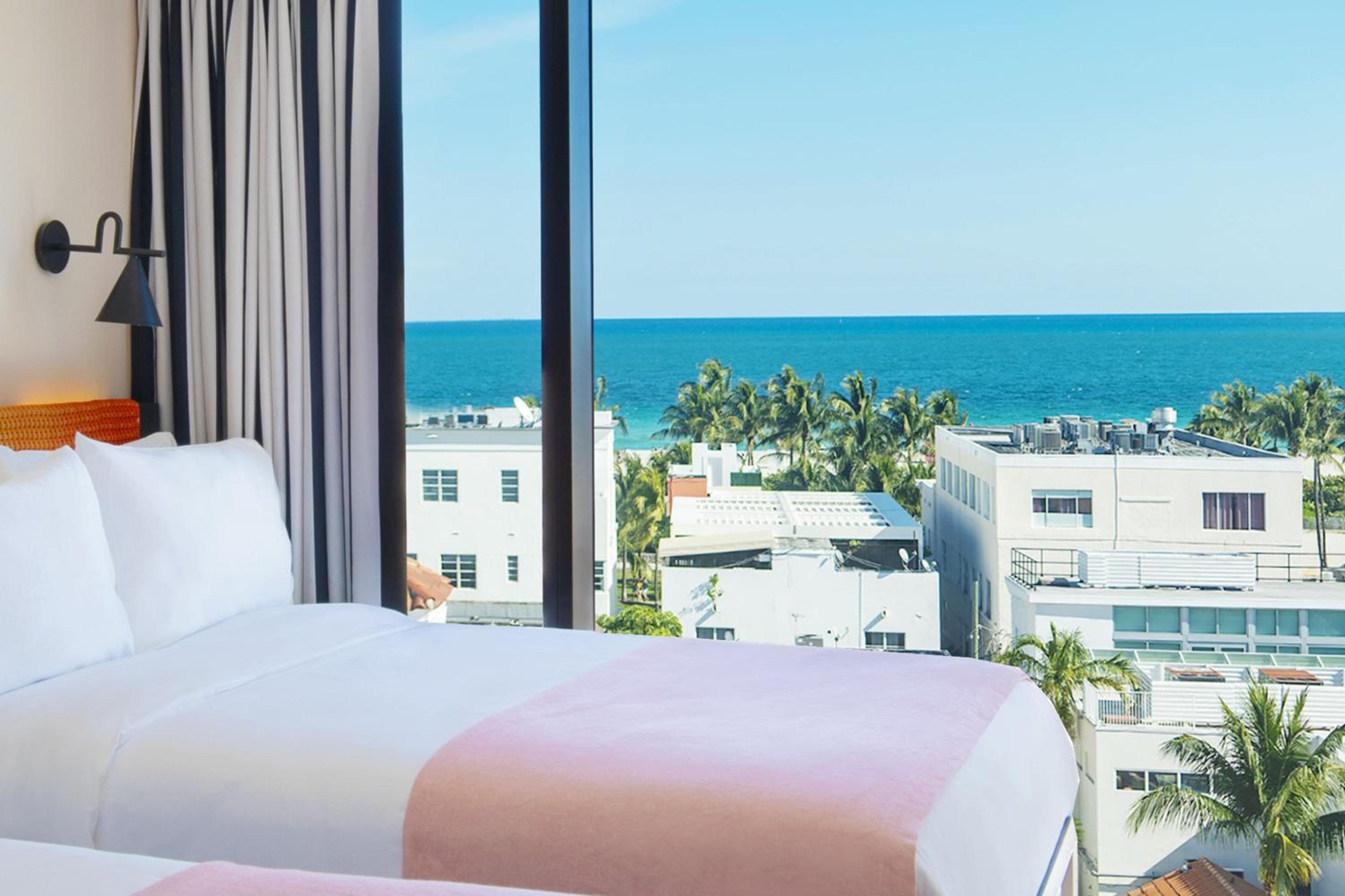 Queen Room with Two Queen Beds and Ocean View - Photo 1
