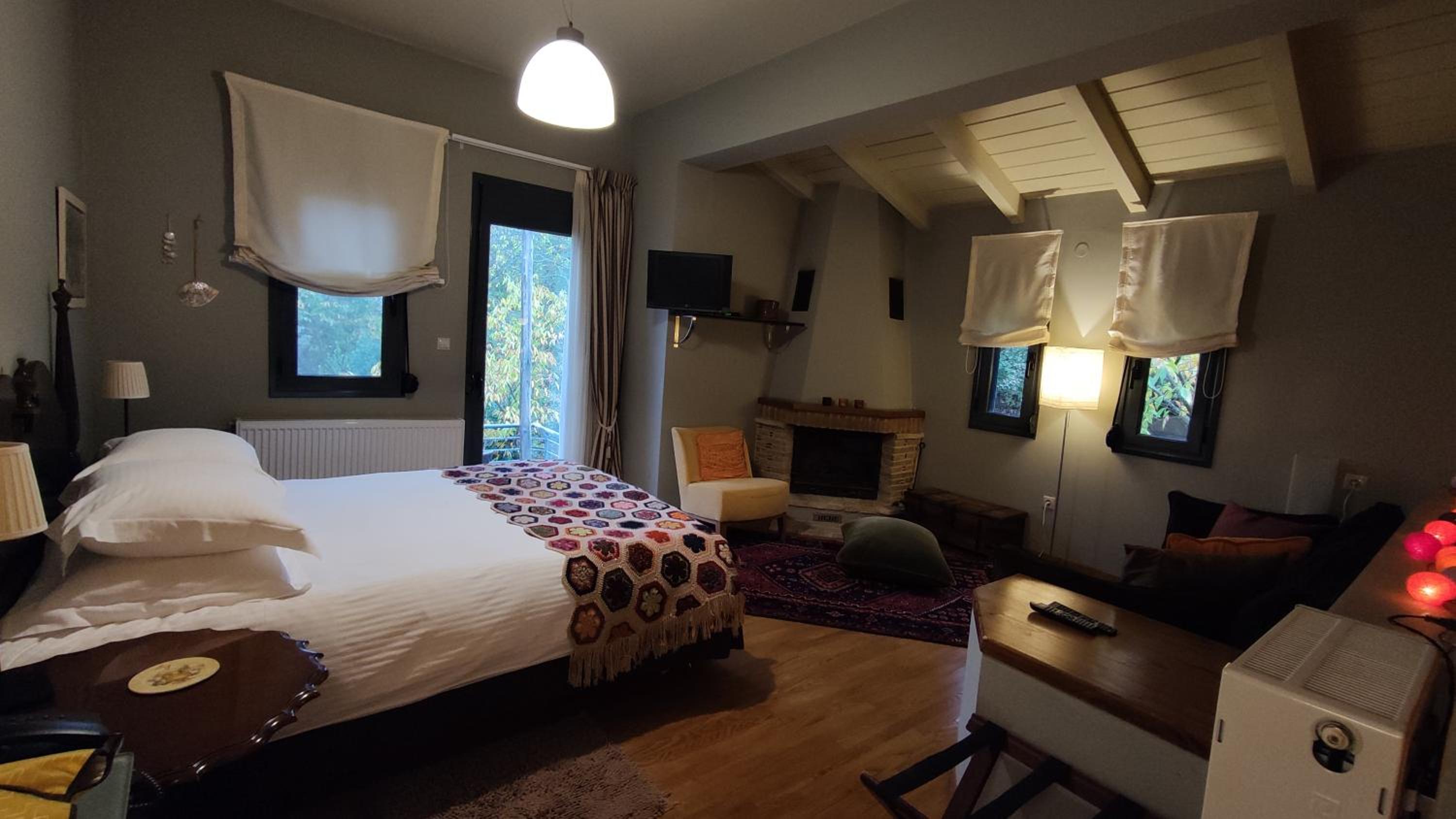 Superior Double Room with Mountain View photo 2