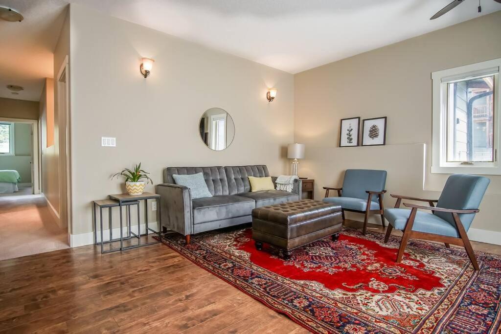 Two-Bedroom Apartment photo 1