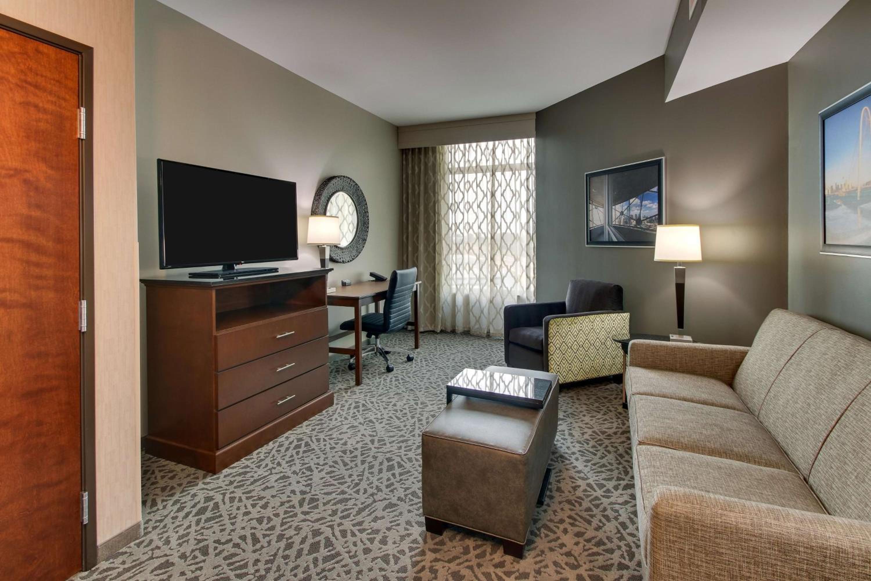 King Suite with Sofa Bed - Hearing Accessible photo 1