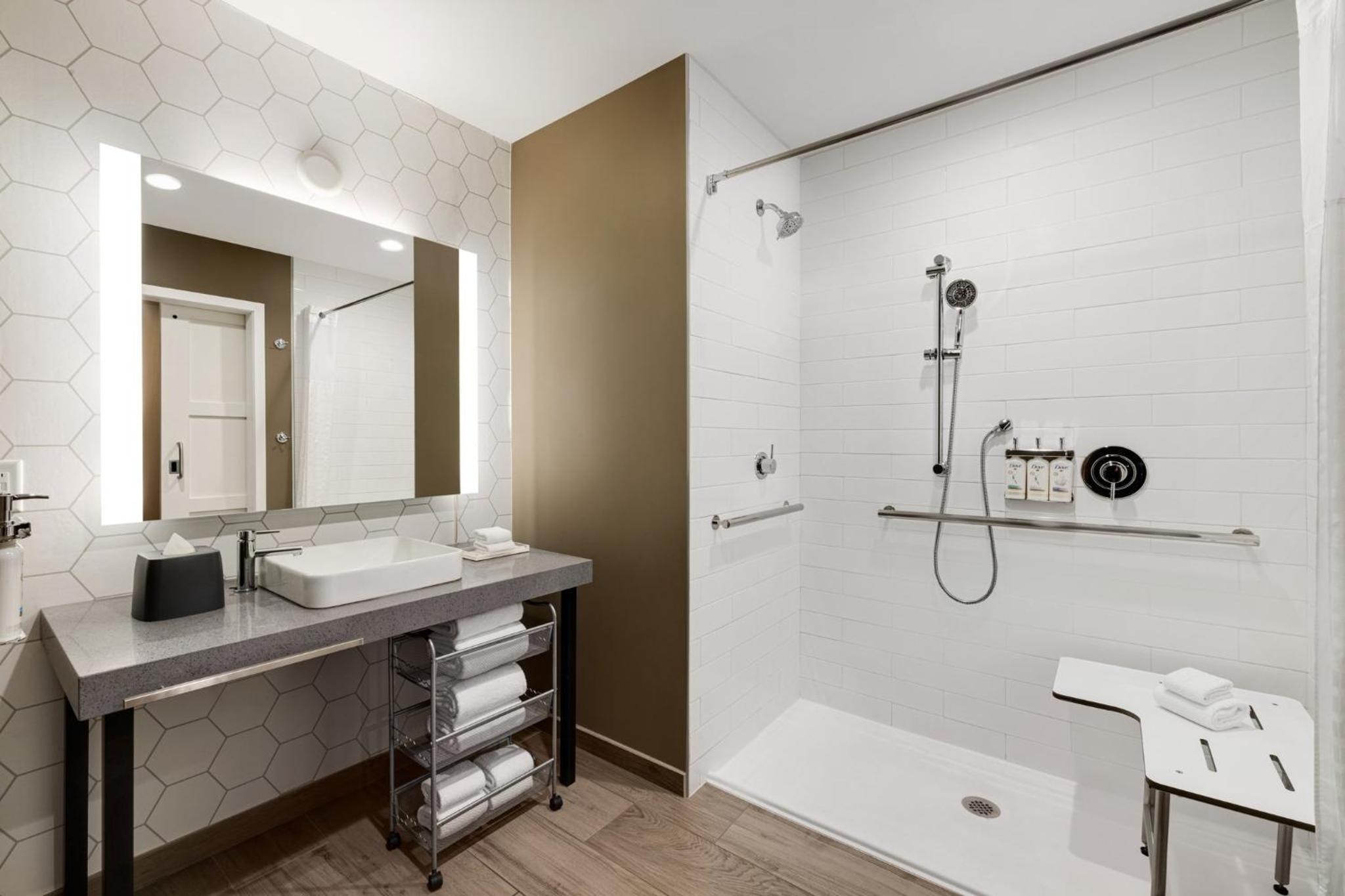 Standard King Room with Mobility Accessible Roll-In Shower