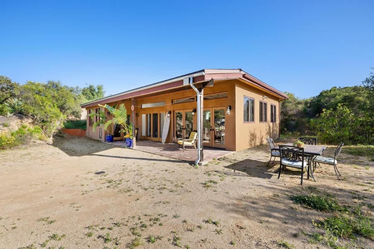 Villa photo 2