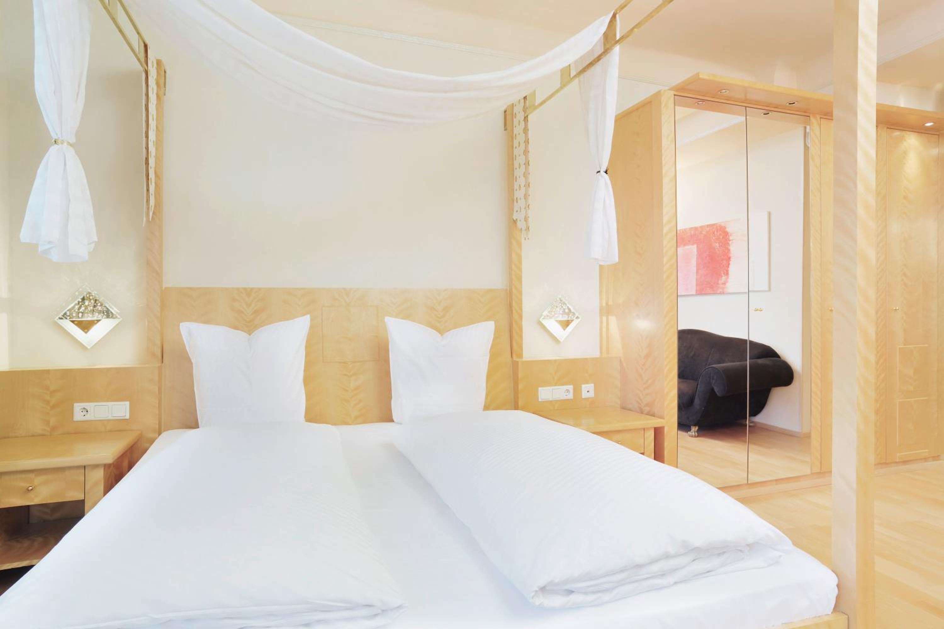 Deluxe Junior Suite