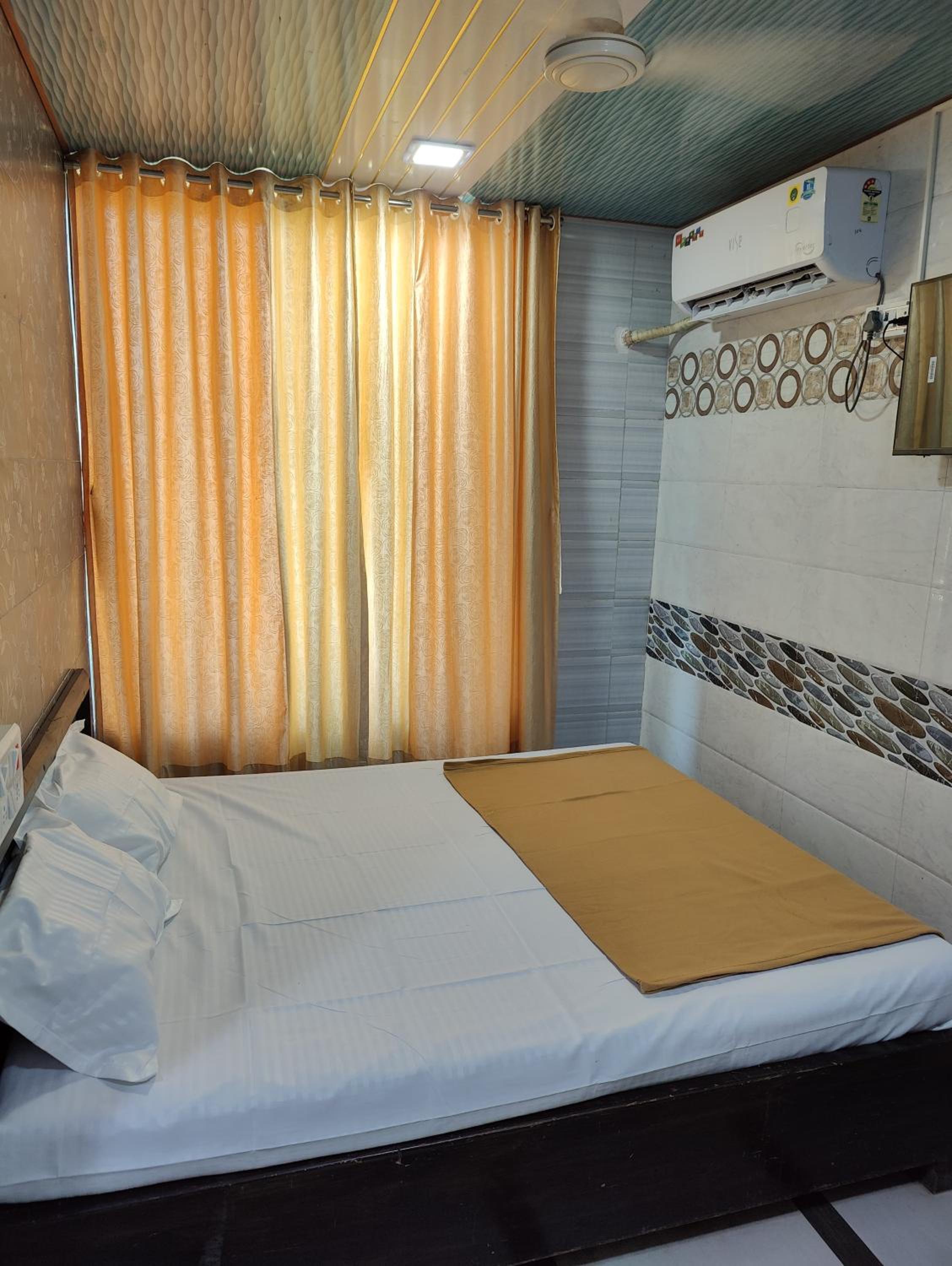 Standard Double Room photo 3