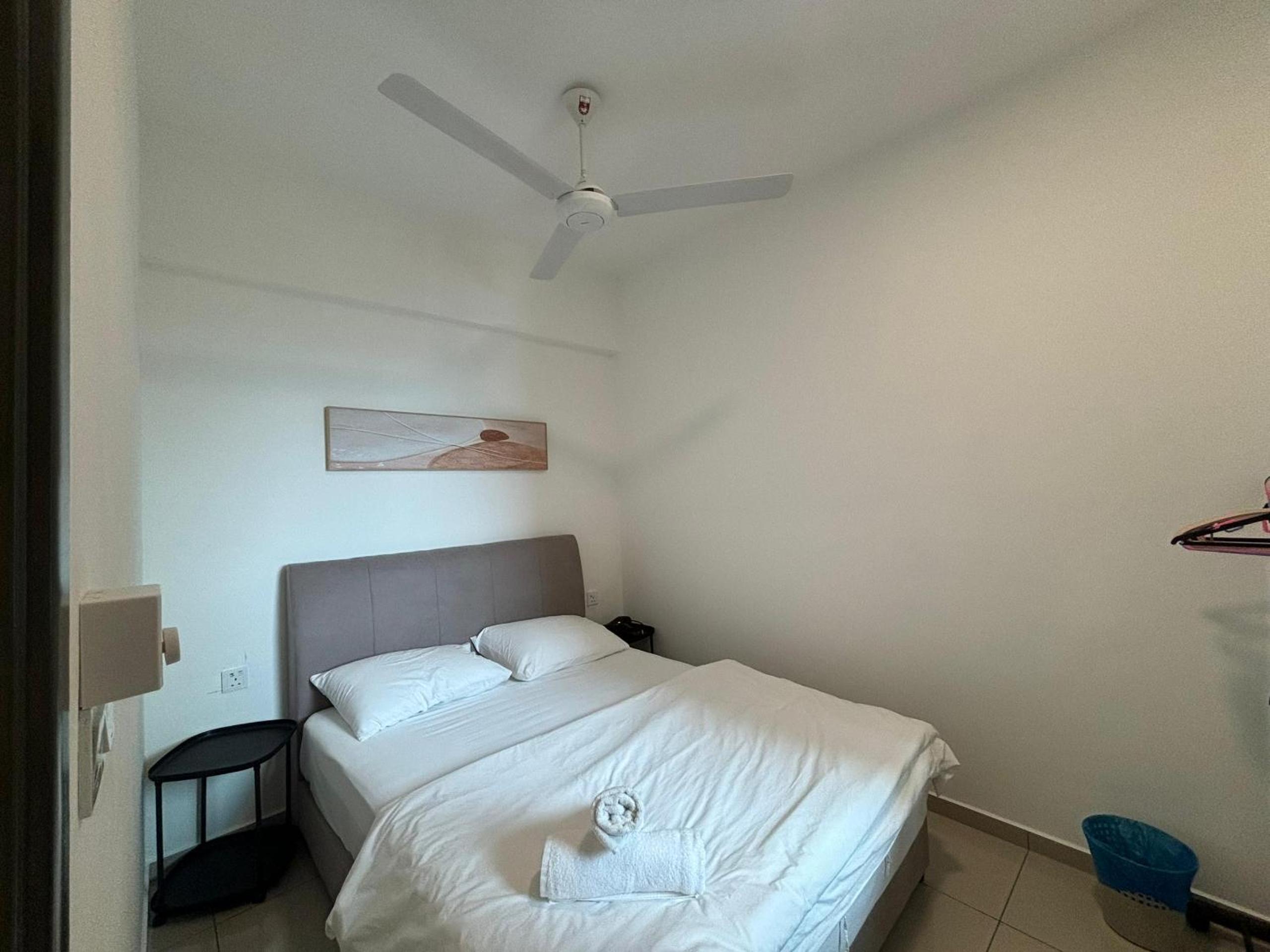 Two-Bedroom Apartment with Balcony photo 3