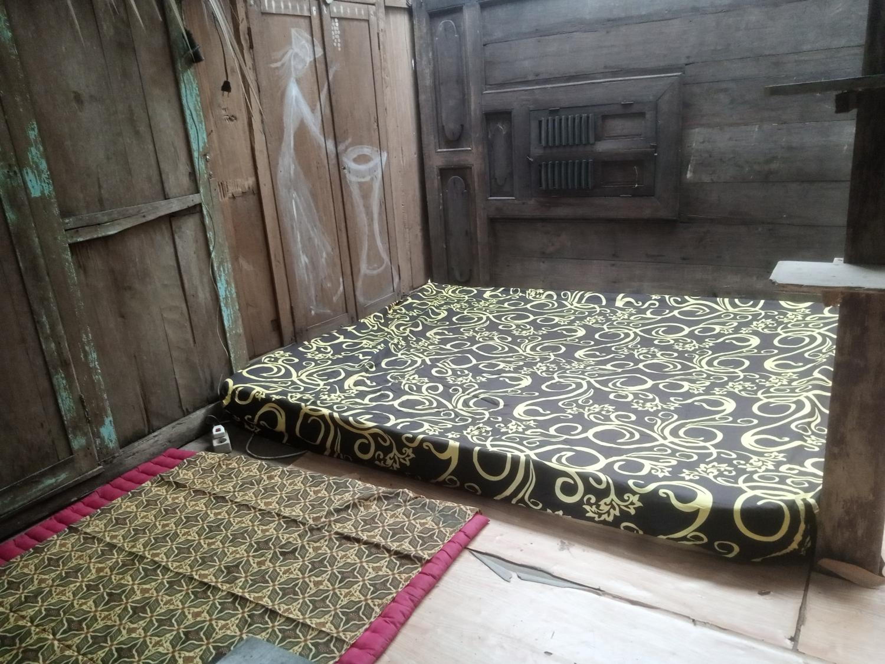 Budget Double Room photo 2