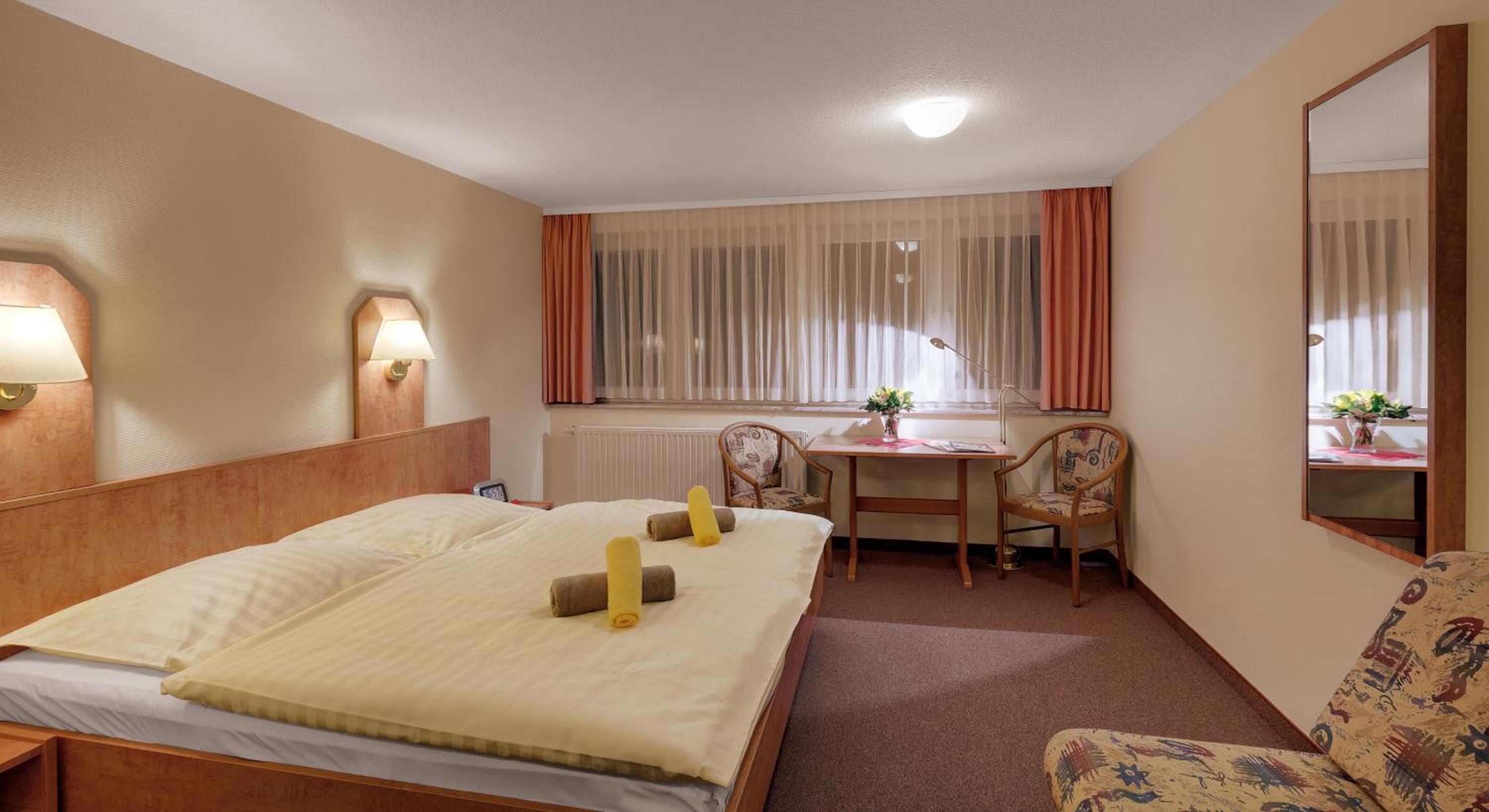 Economy Double Room photo 3