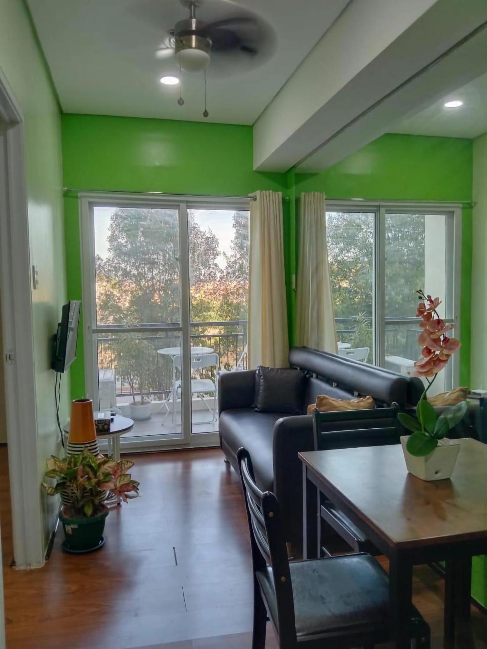 One-Bedroom Apartment with Balcony