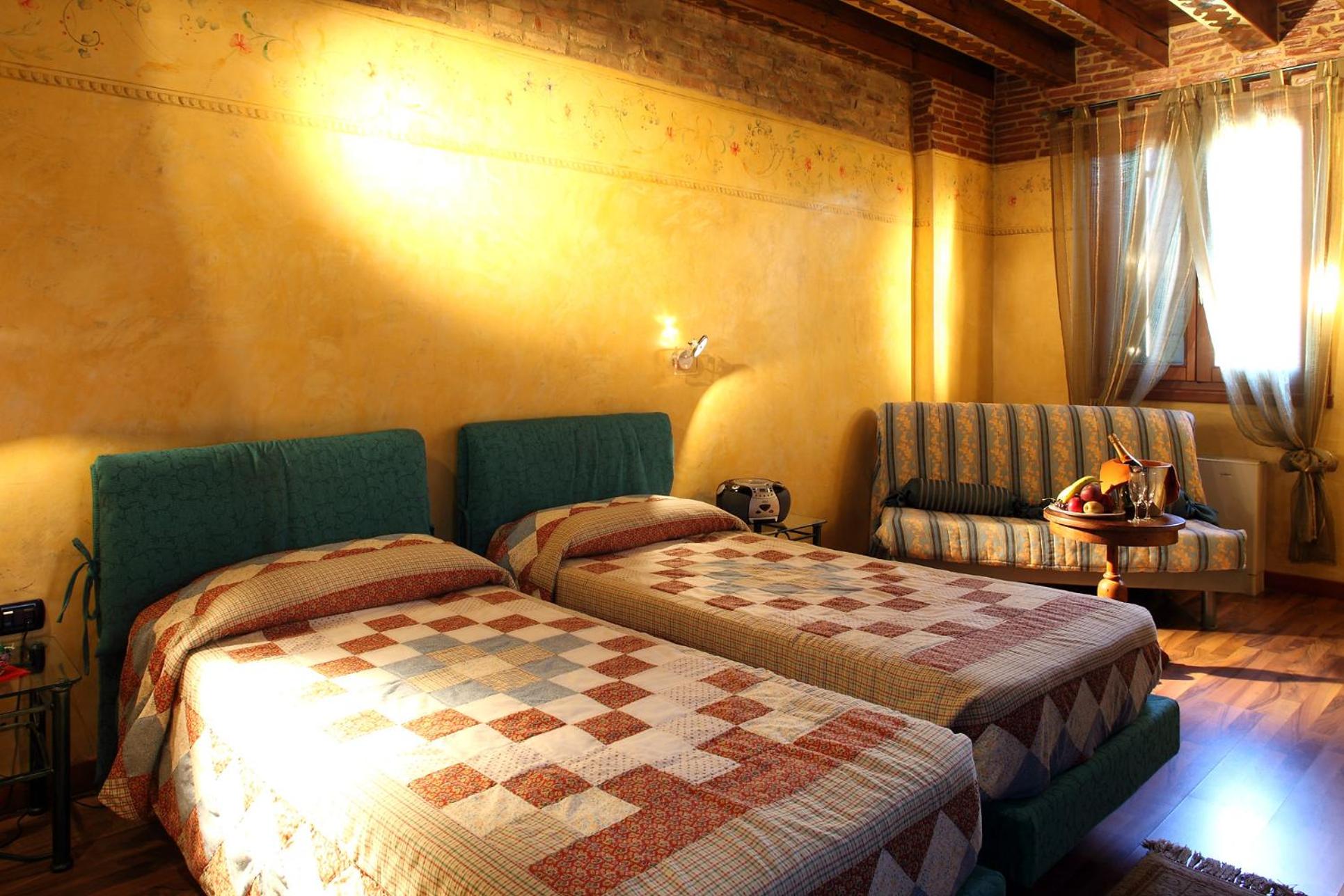 Twin Room photo 1