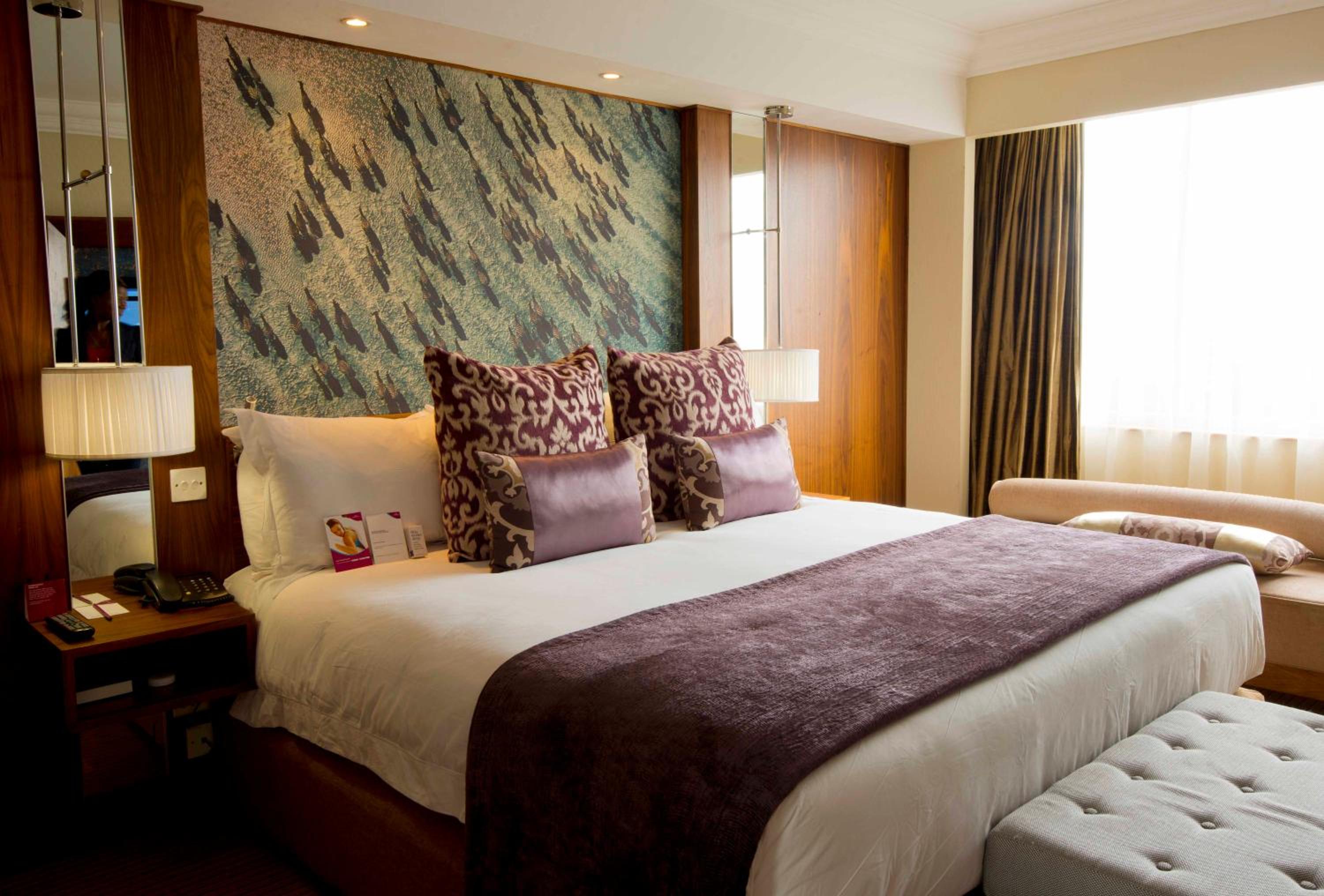 Executive Suite - Photo 4