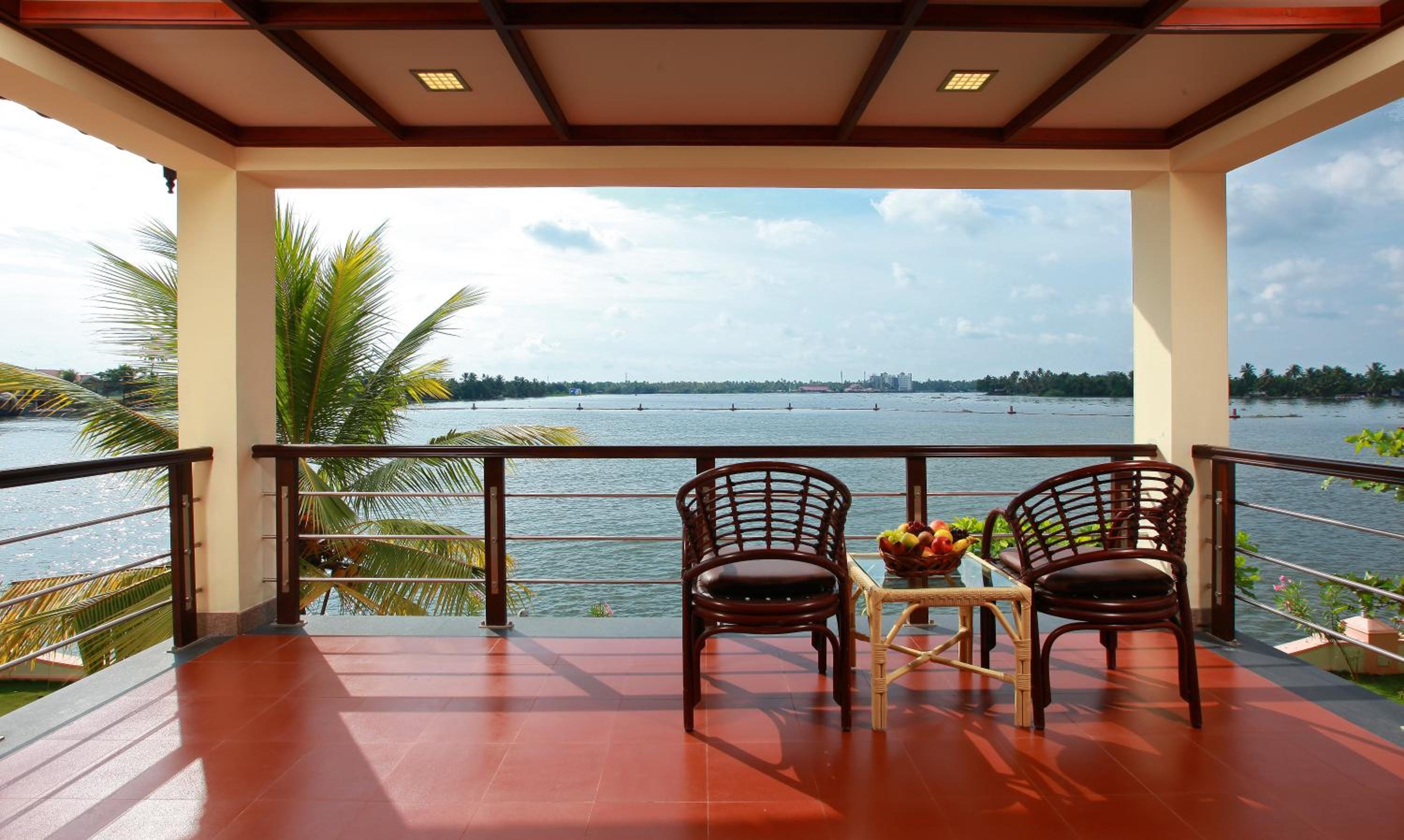 Lake View Suite with Balcony Lake View Suite with Balcony