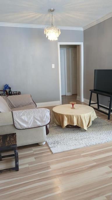 Three-Bedroom Apartment photo 1