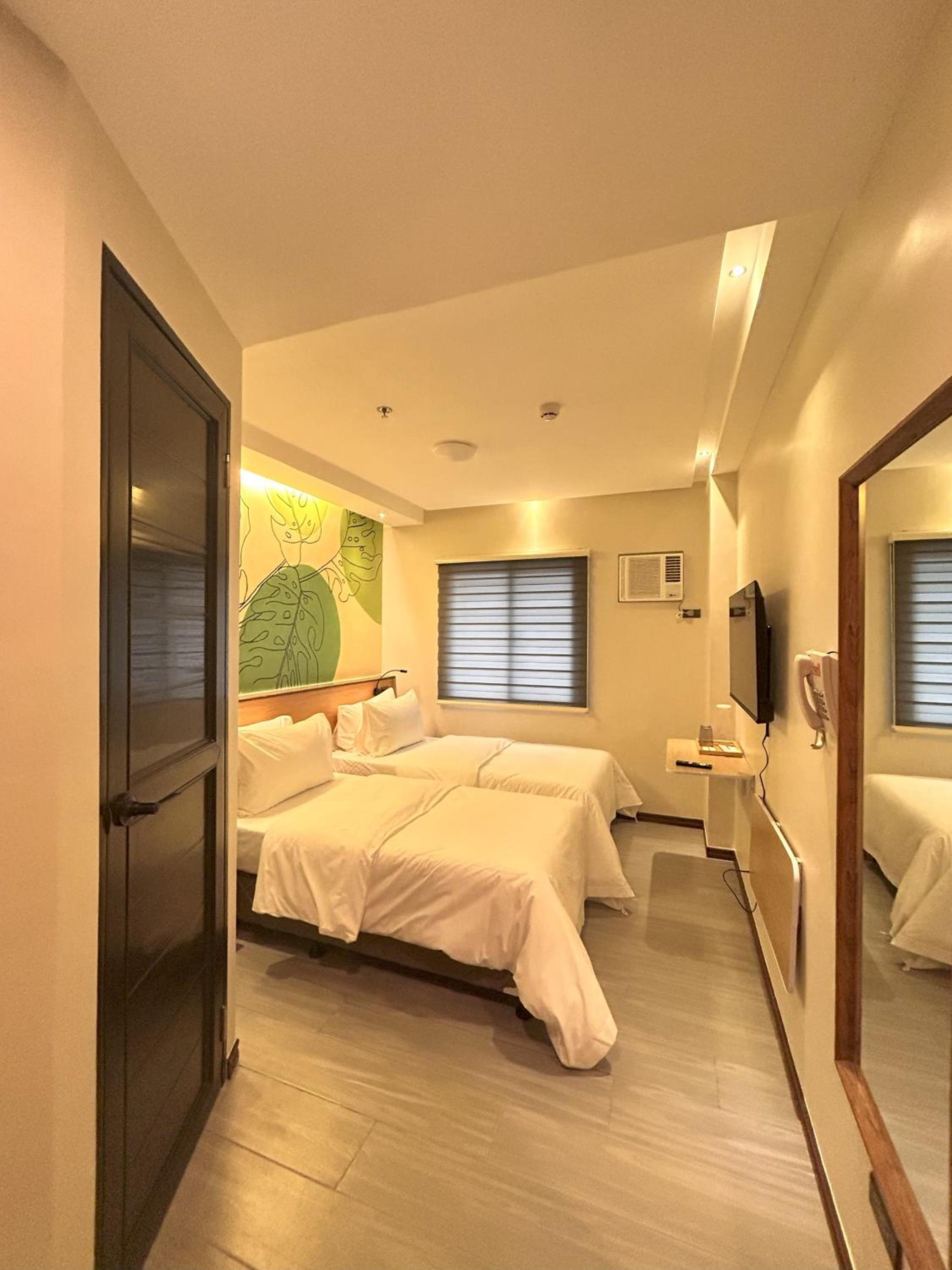 Standard Twin Room - Photo 5