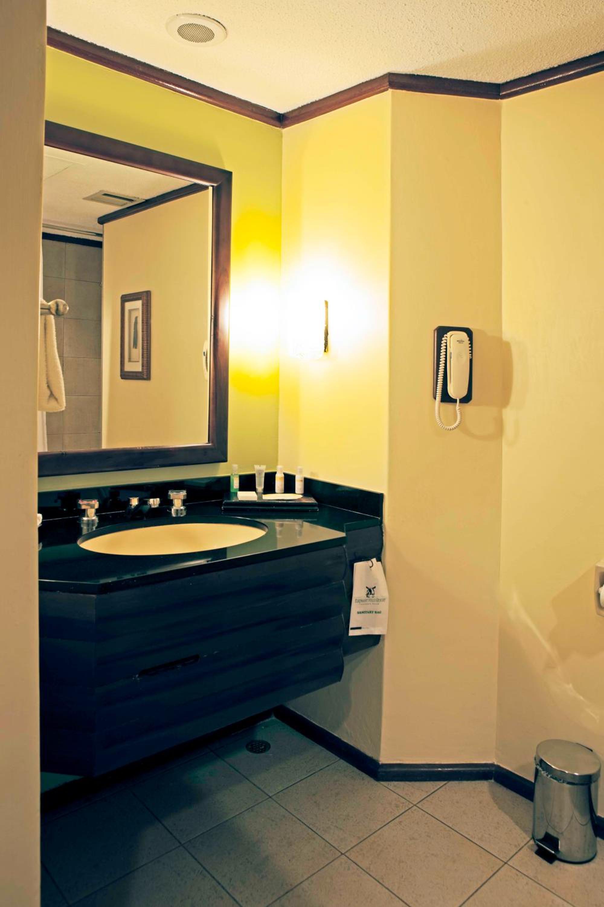 Double Room with Garden View - Photo 1