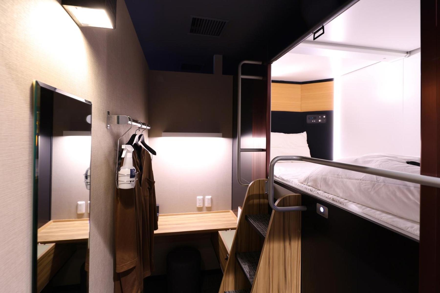Standard Cabin for Male - Upper Bunk - No Daily Cleaning