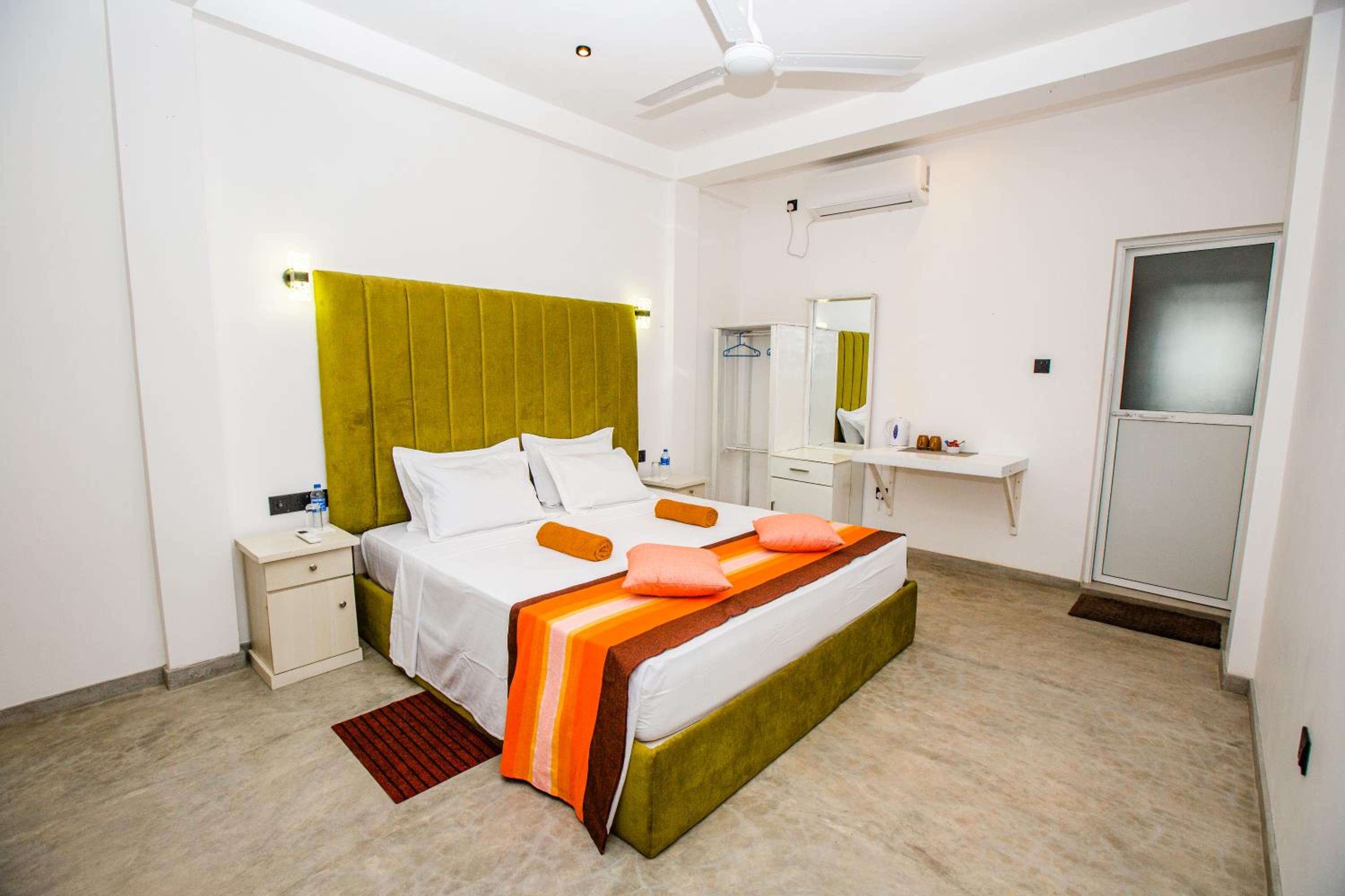Standard Double Room photo 3