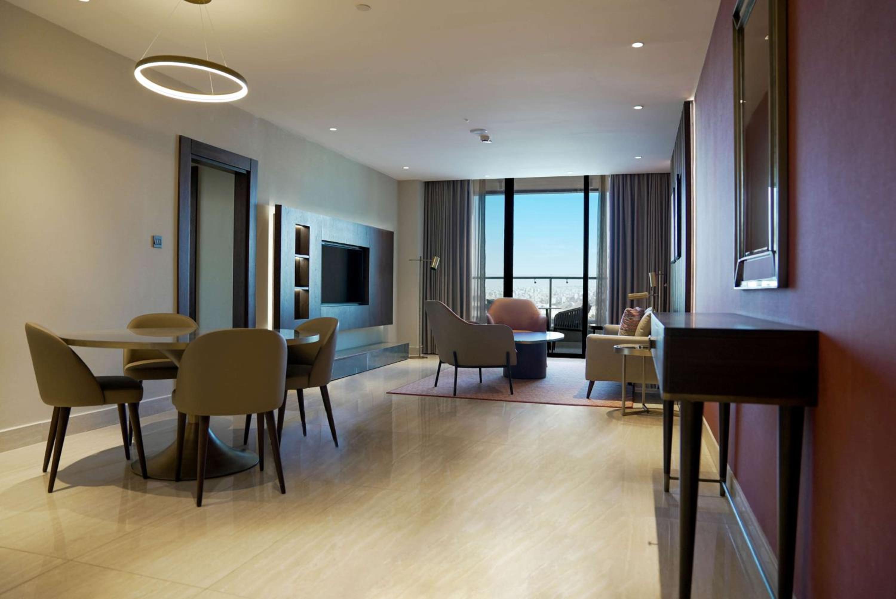 Two-Bedroom King Suite with Balcony photo 2