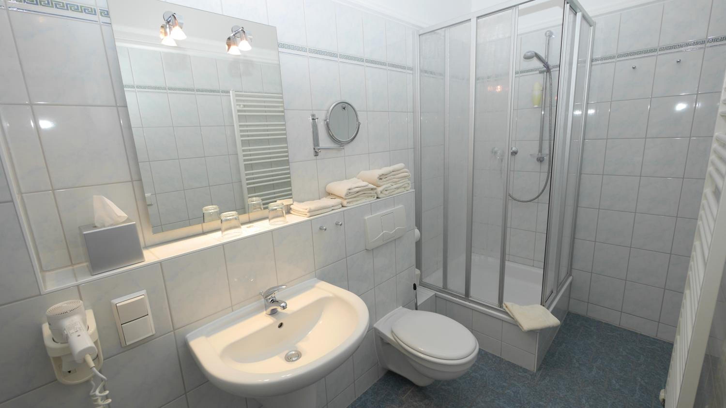 Double Room with Balcony Facing the Sea