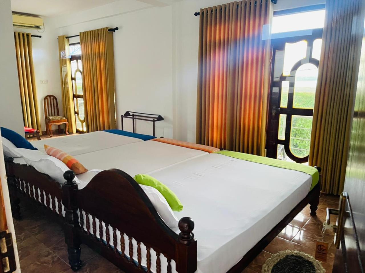 Triple Room with Lake View