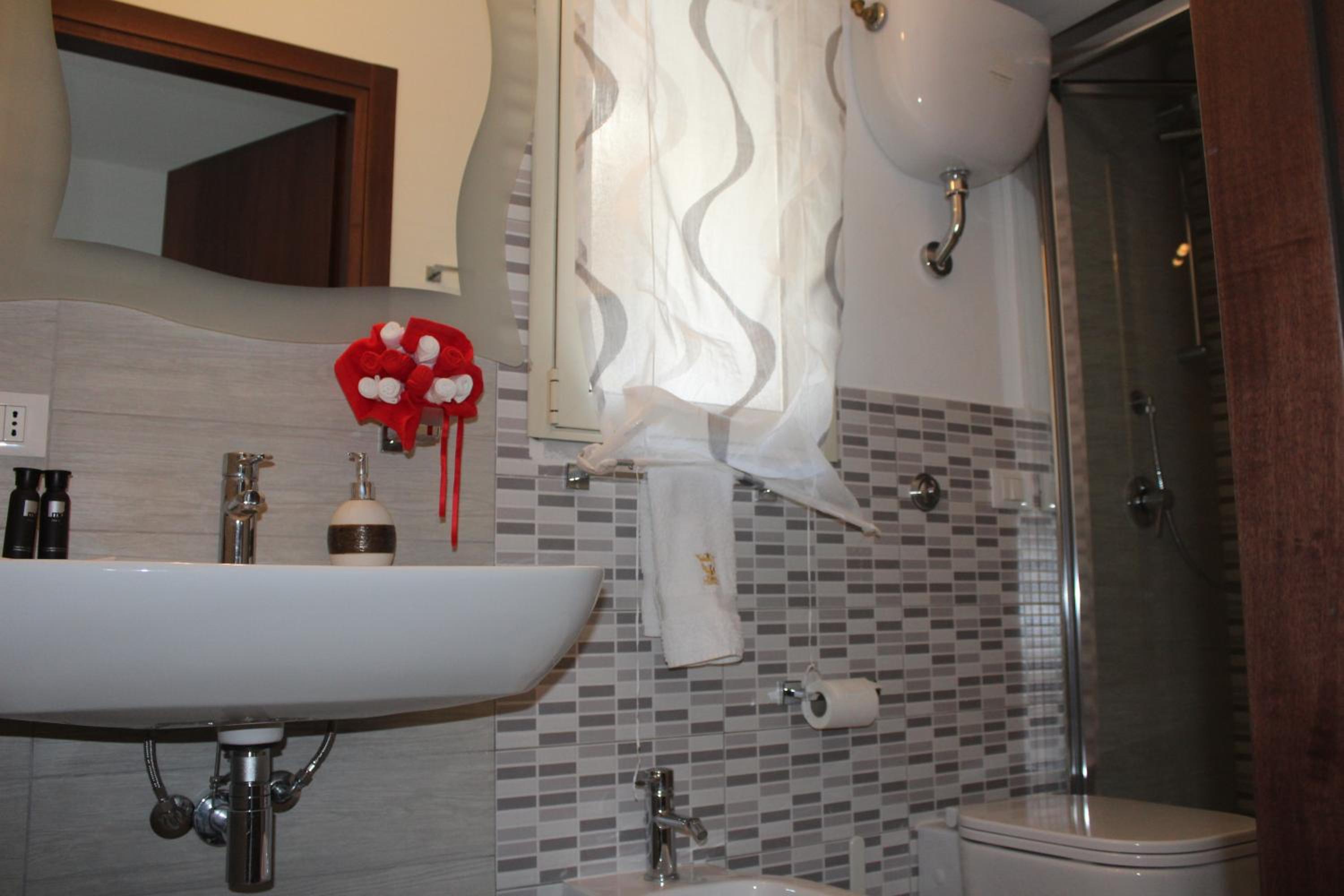 Superior Double Room with Balcony photo 2