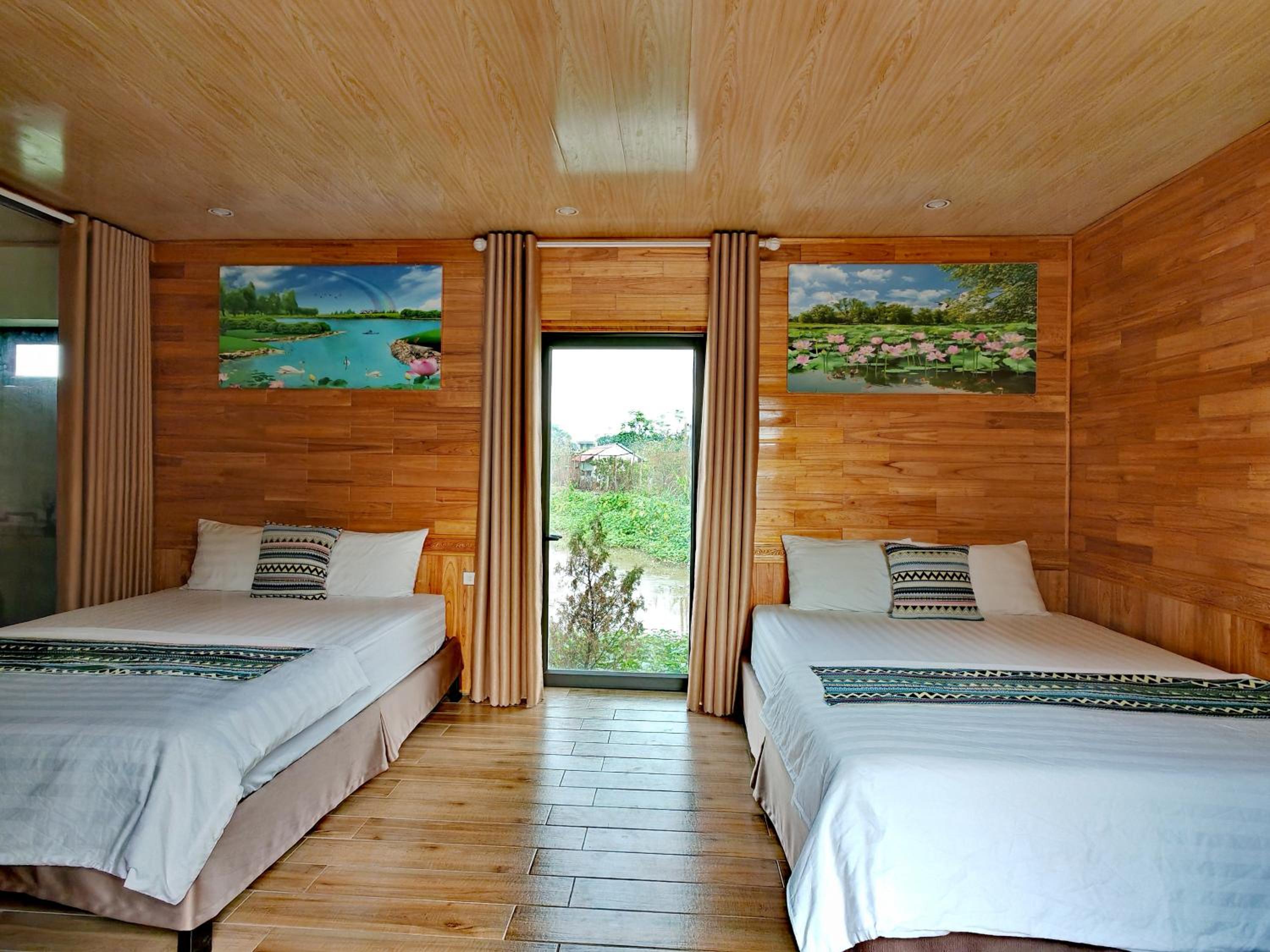 Quadruple Room with Mountain View