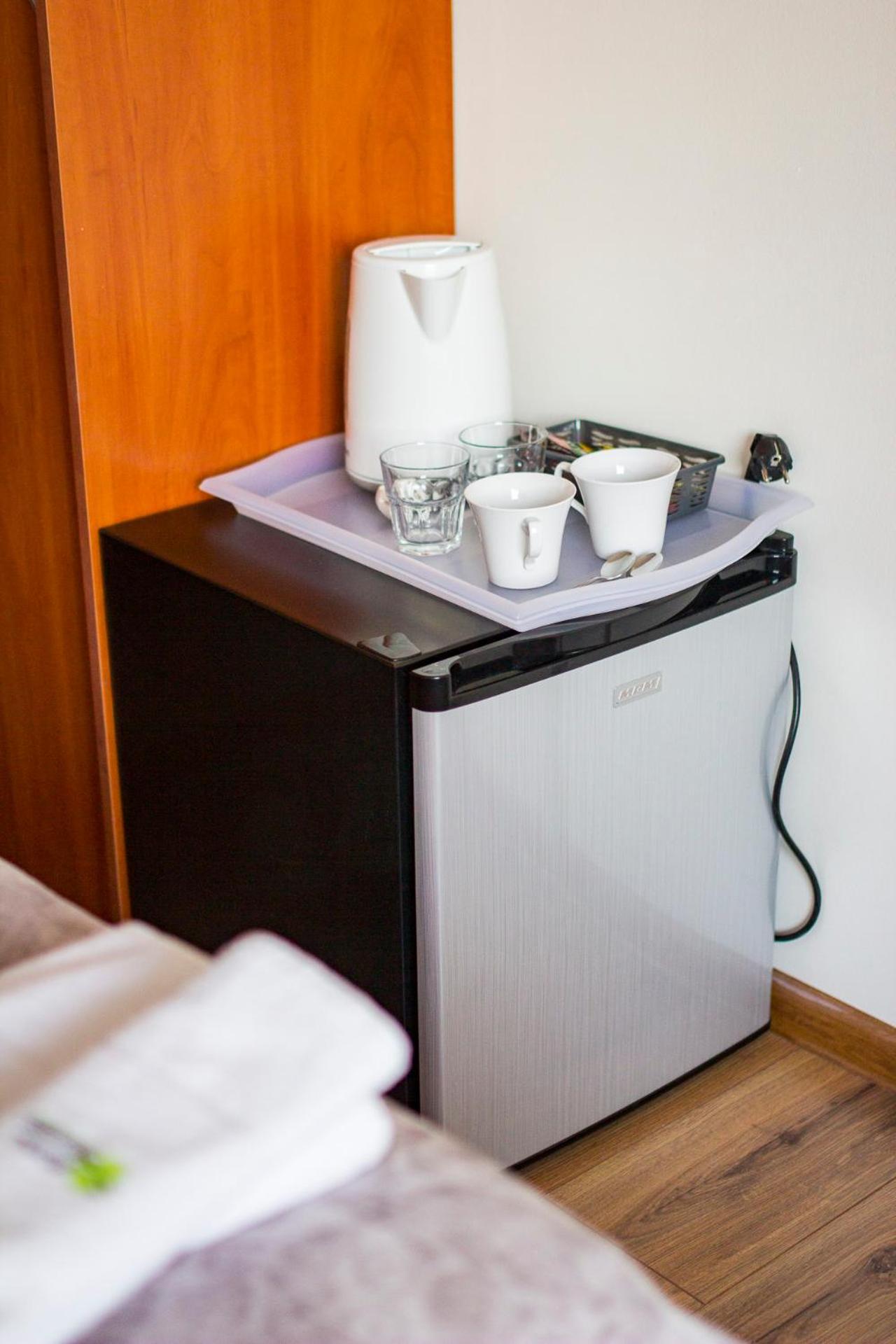 Double or Twin Room with Private Bathroom - Photo 12