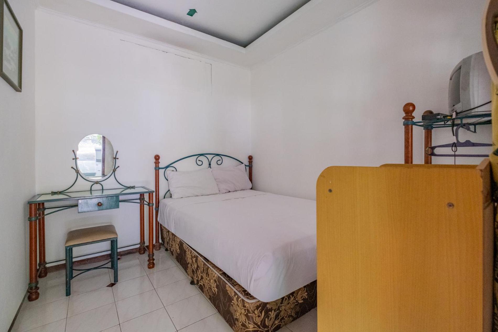 Economy Double Room