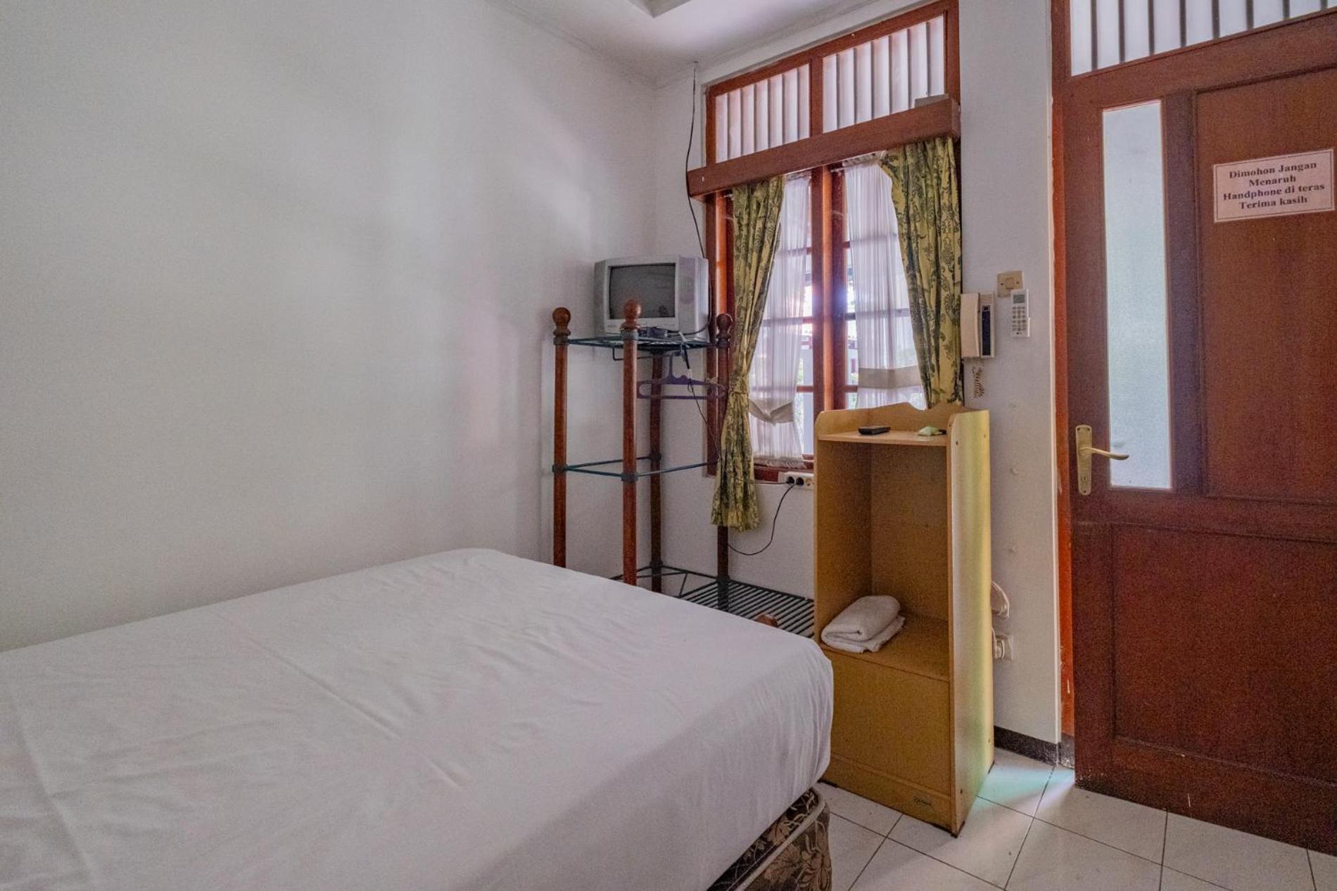 Double Room - Photo 3