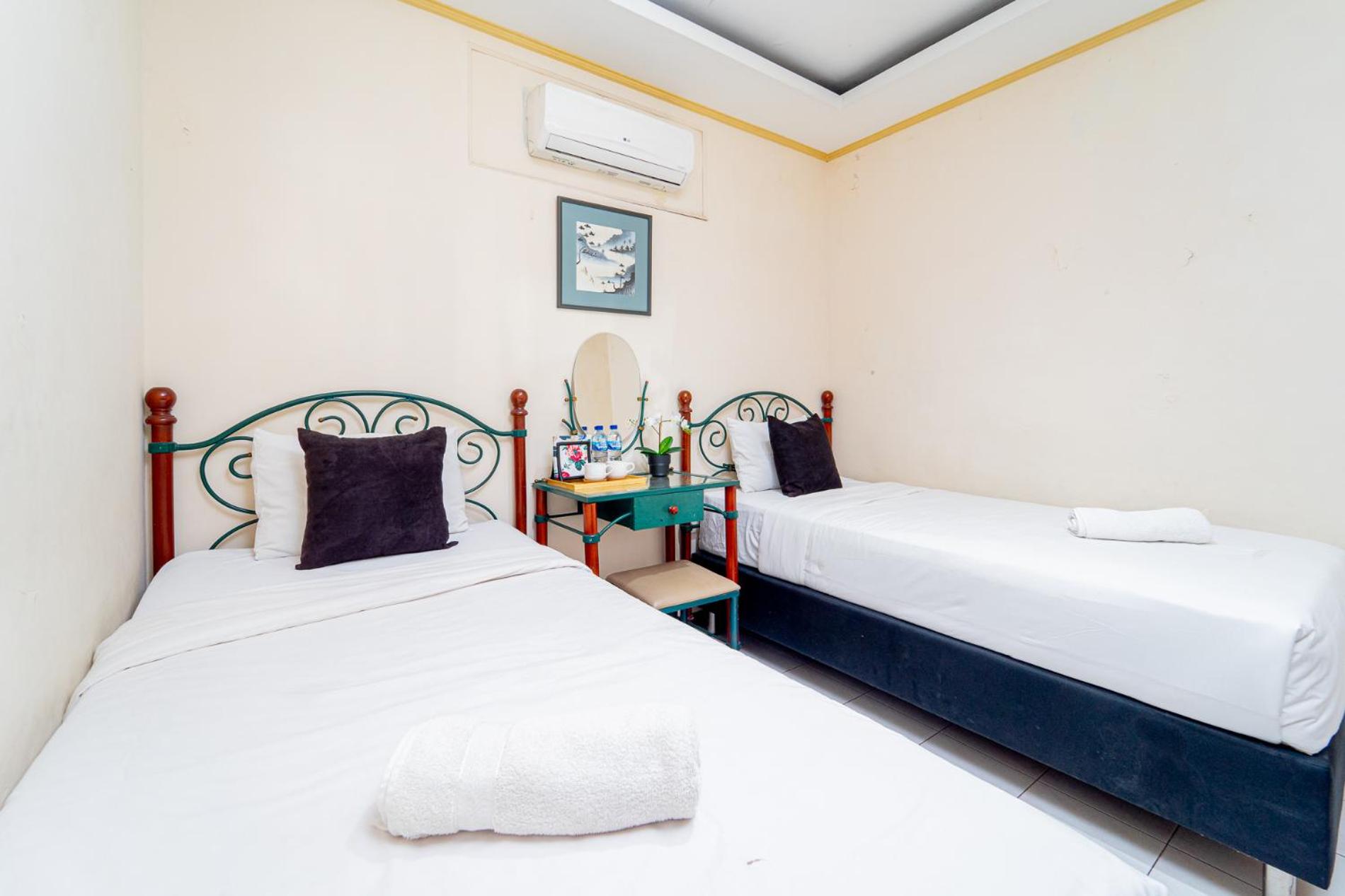 Twin Room - Photo 4