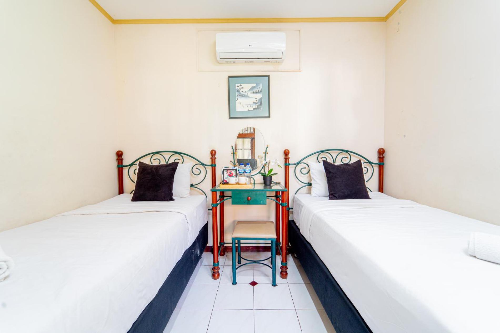 Twin Room - Photo 5