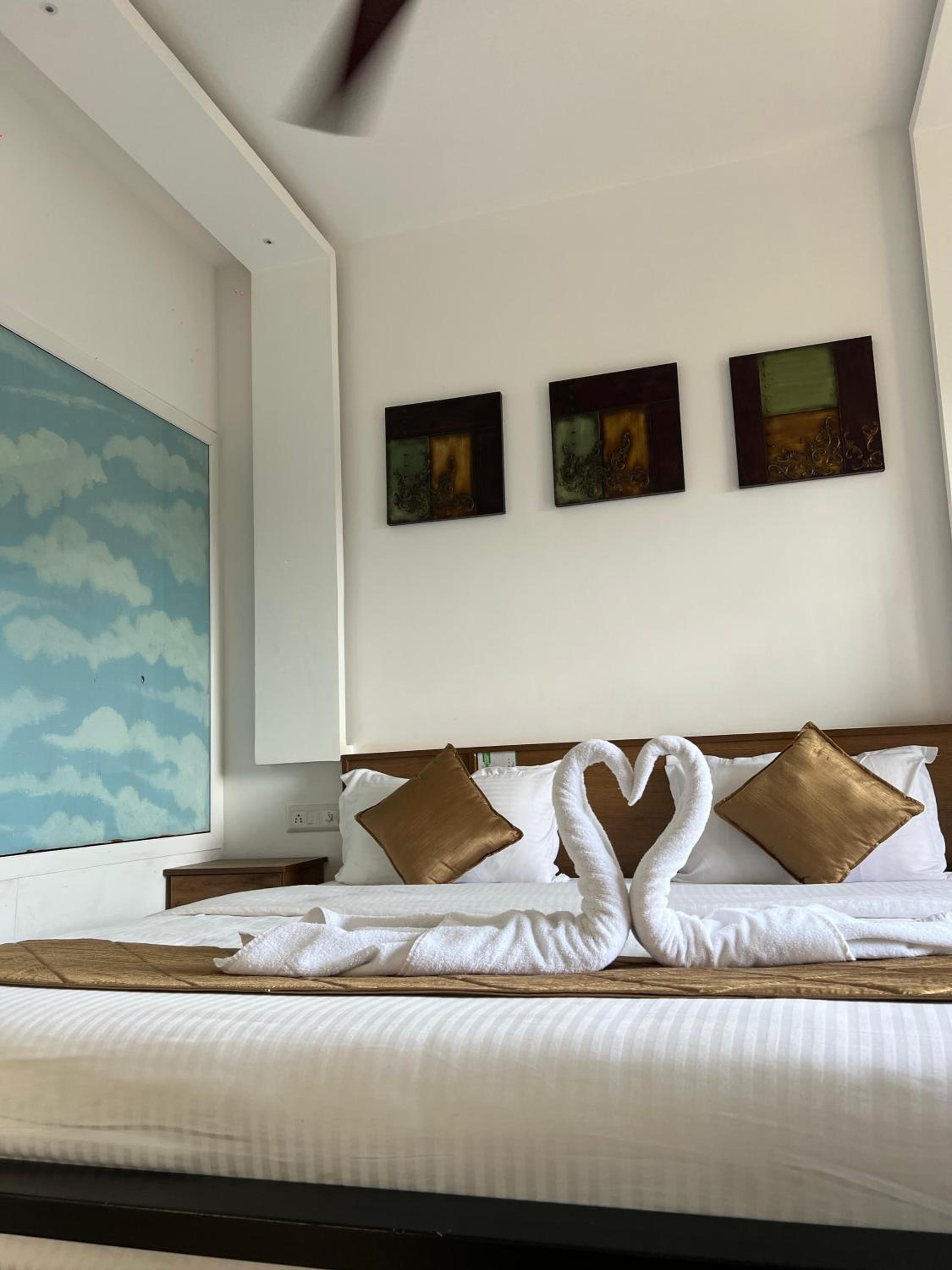 Family Suite With Balcony photo 2