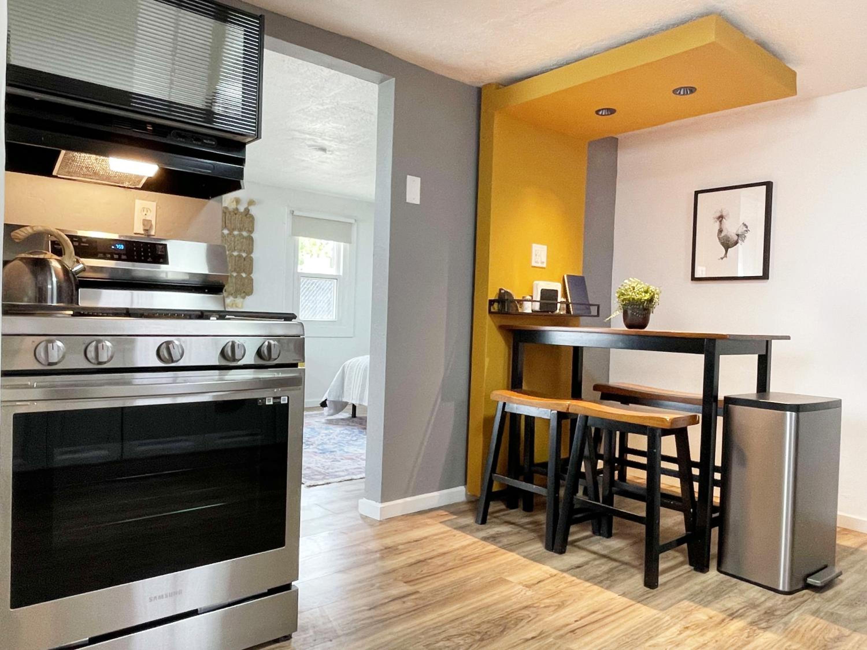 One-Bedroom House photo 2