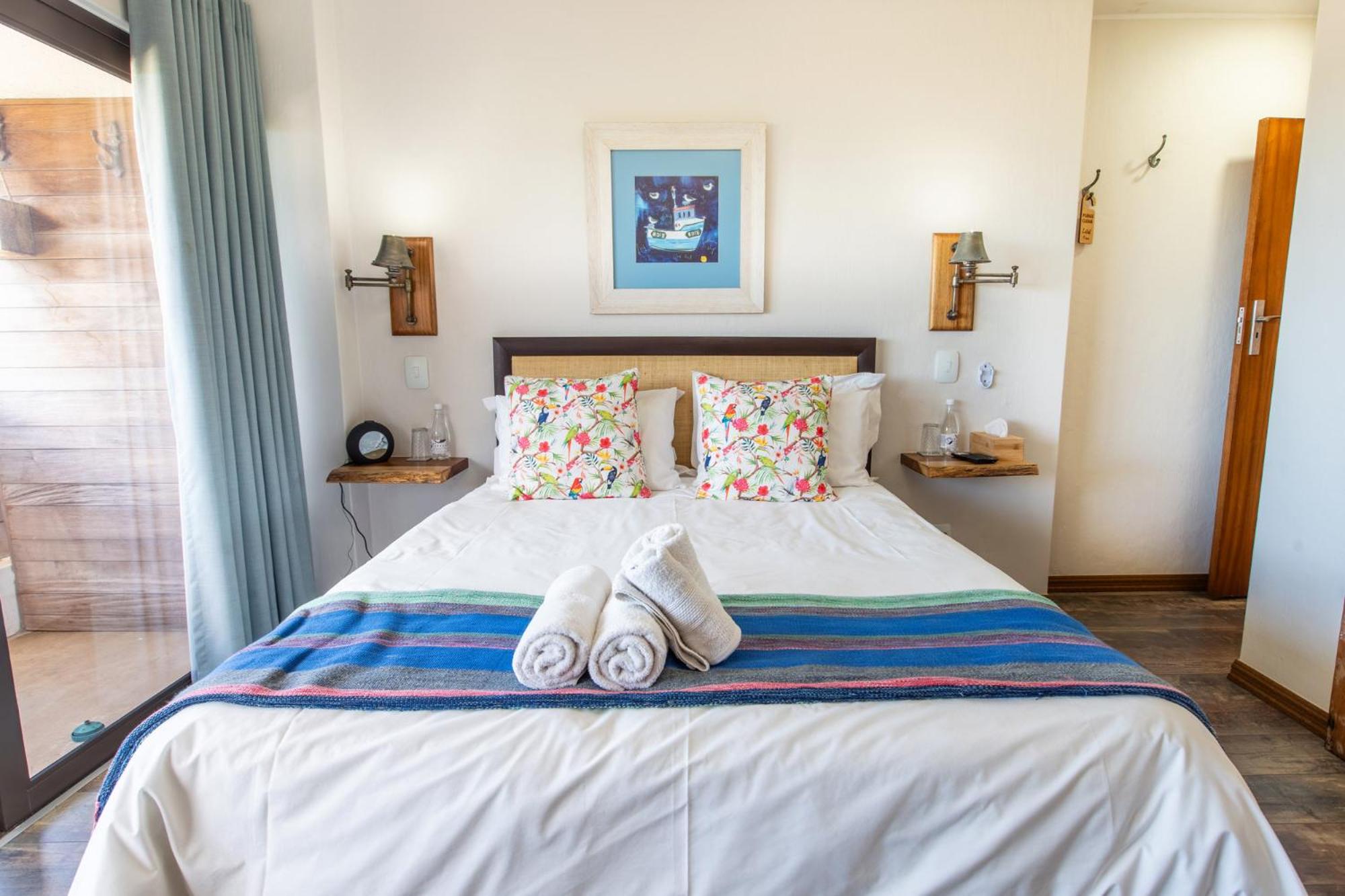 Queen Room with Sea View - Photo 12
