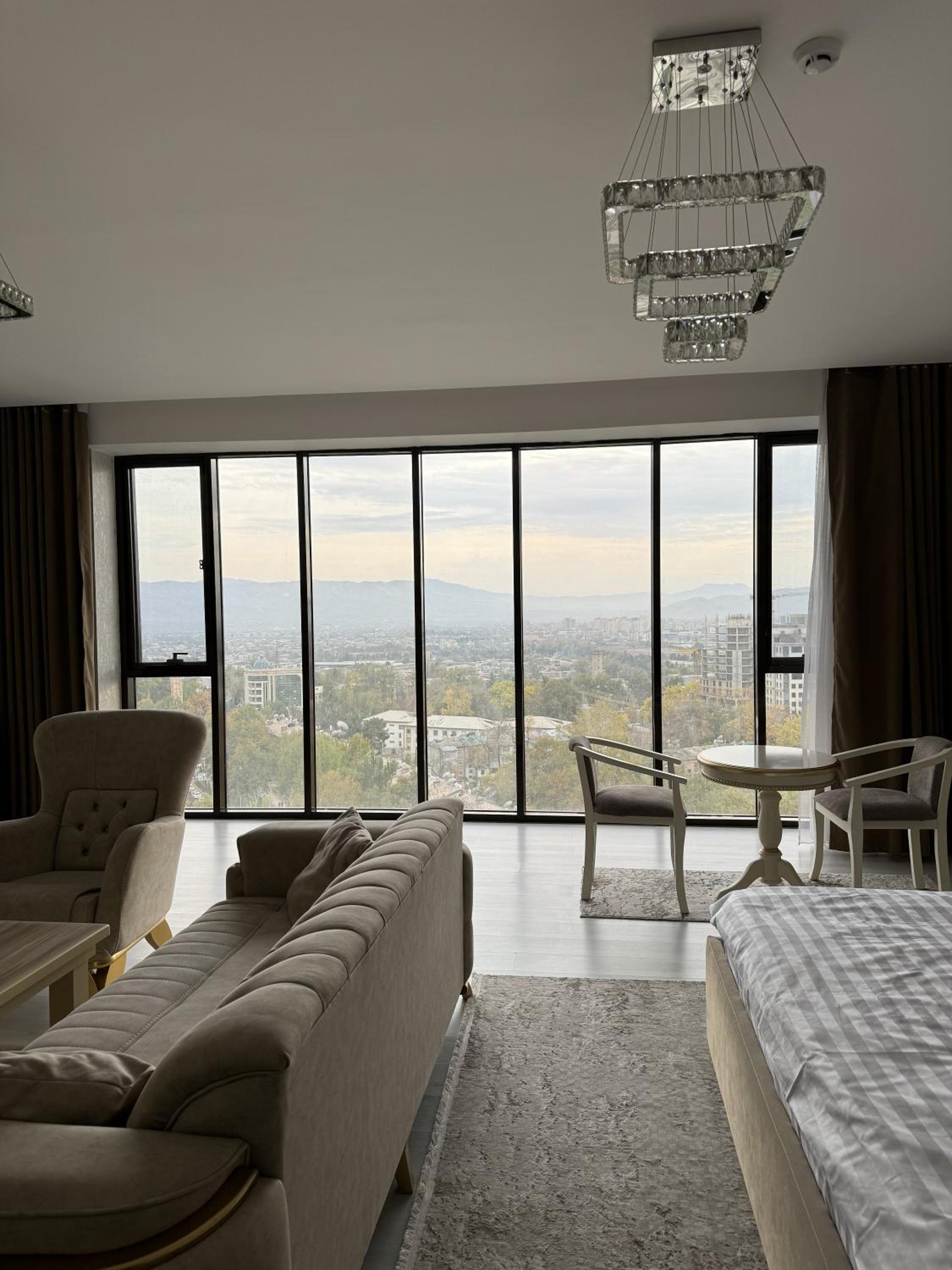 Deluxe Suite photo 2
