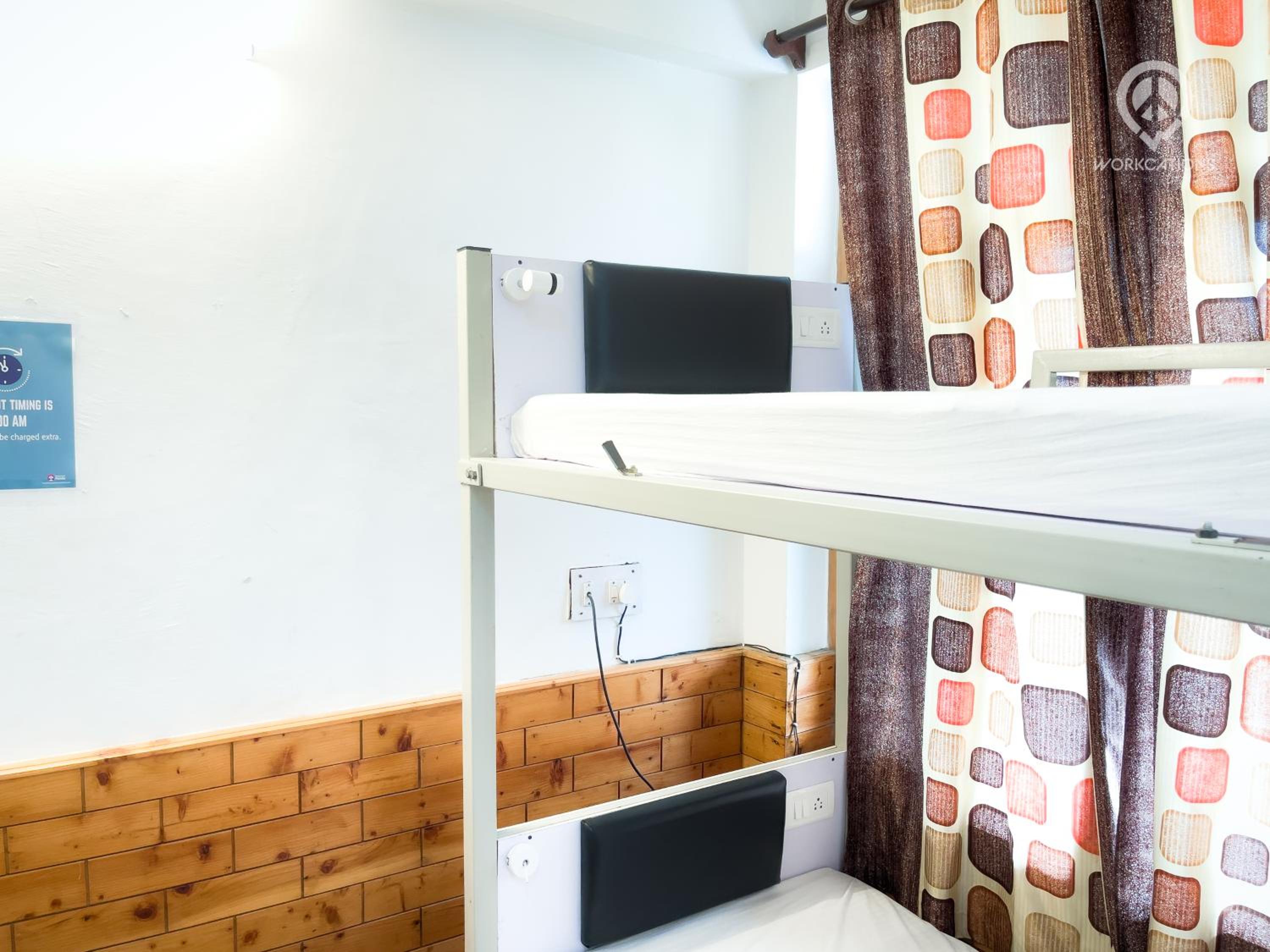Quadruple Room with Mountain View photo 1