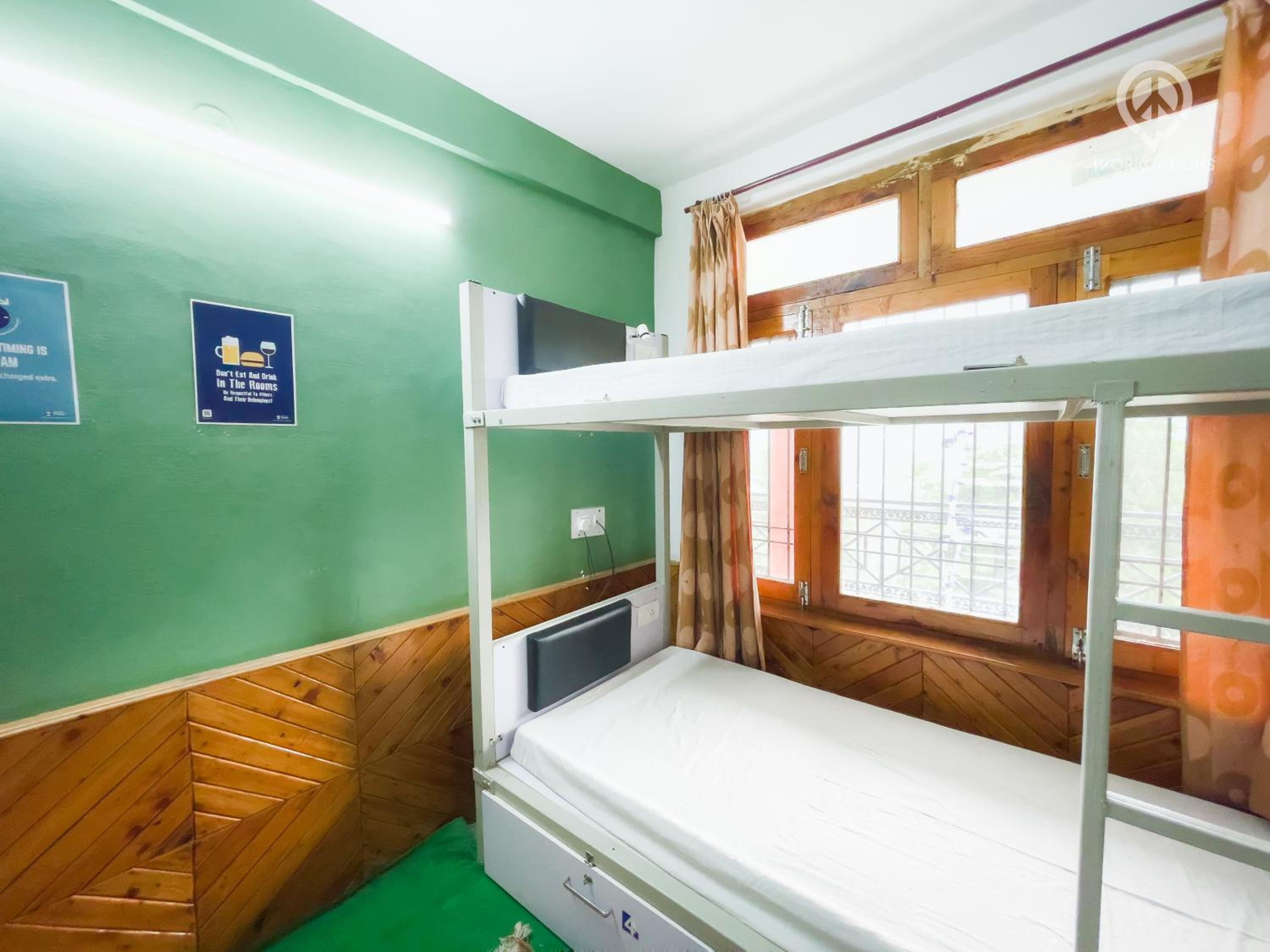Bed in 4-Bed Dormitory Room photo 3