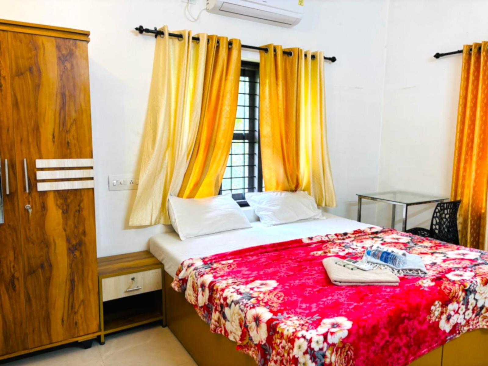 Double or Twin Room with View photo 1