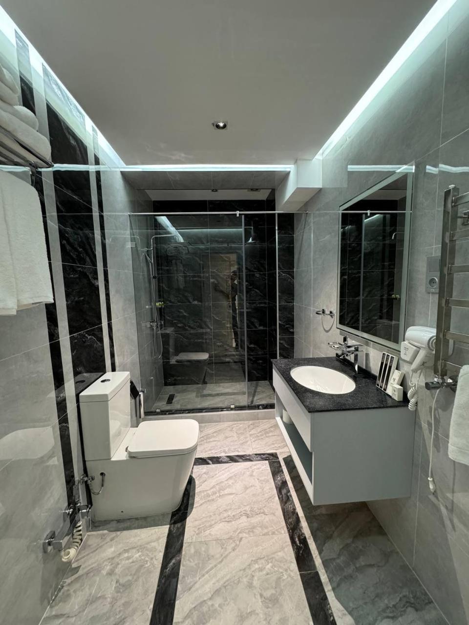 Standard Triple Room - Photo 4