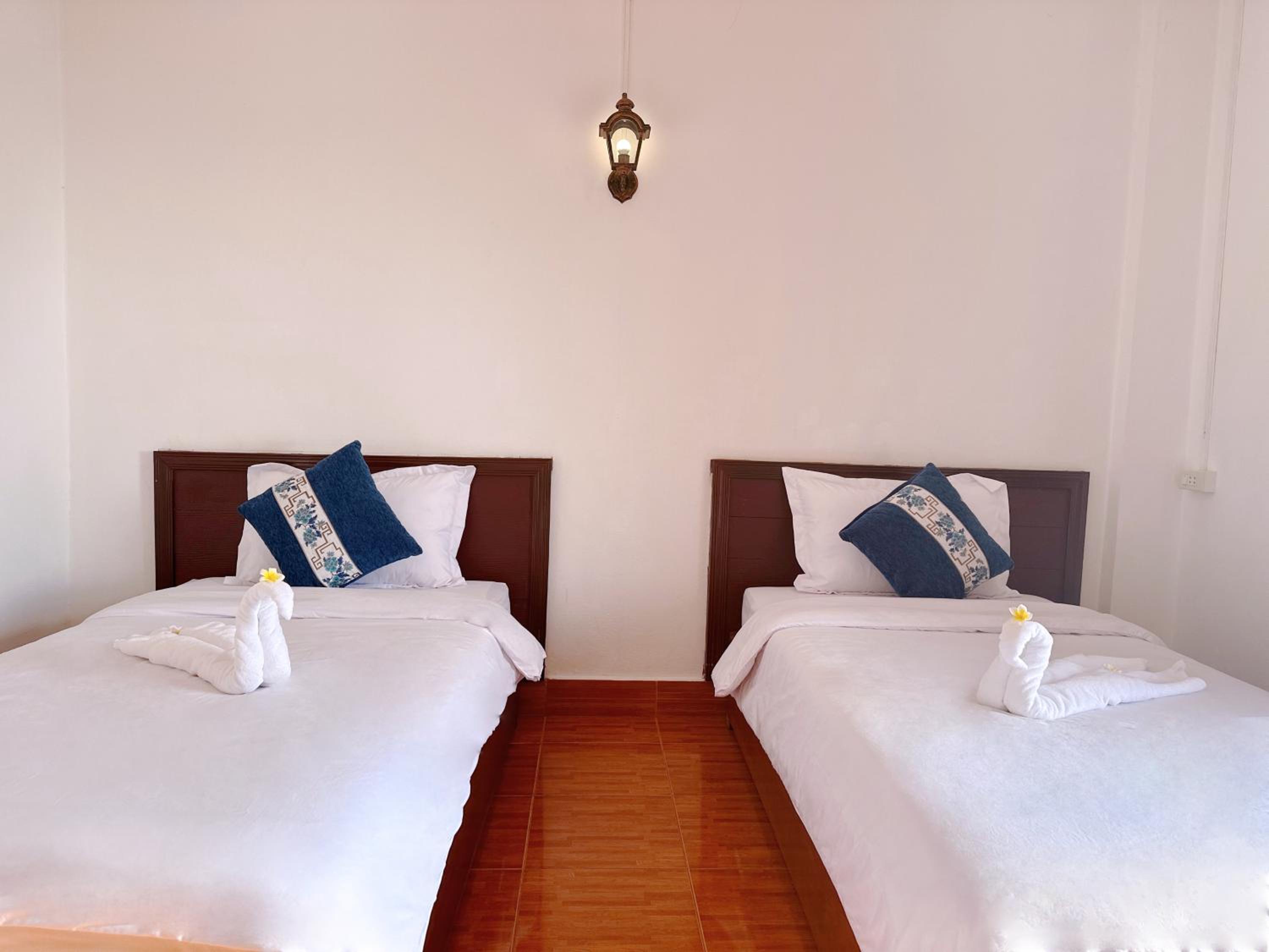 Double or Twin Room with Bathroom photo 1